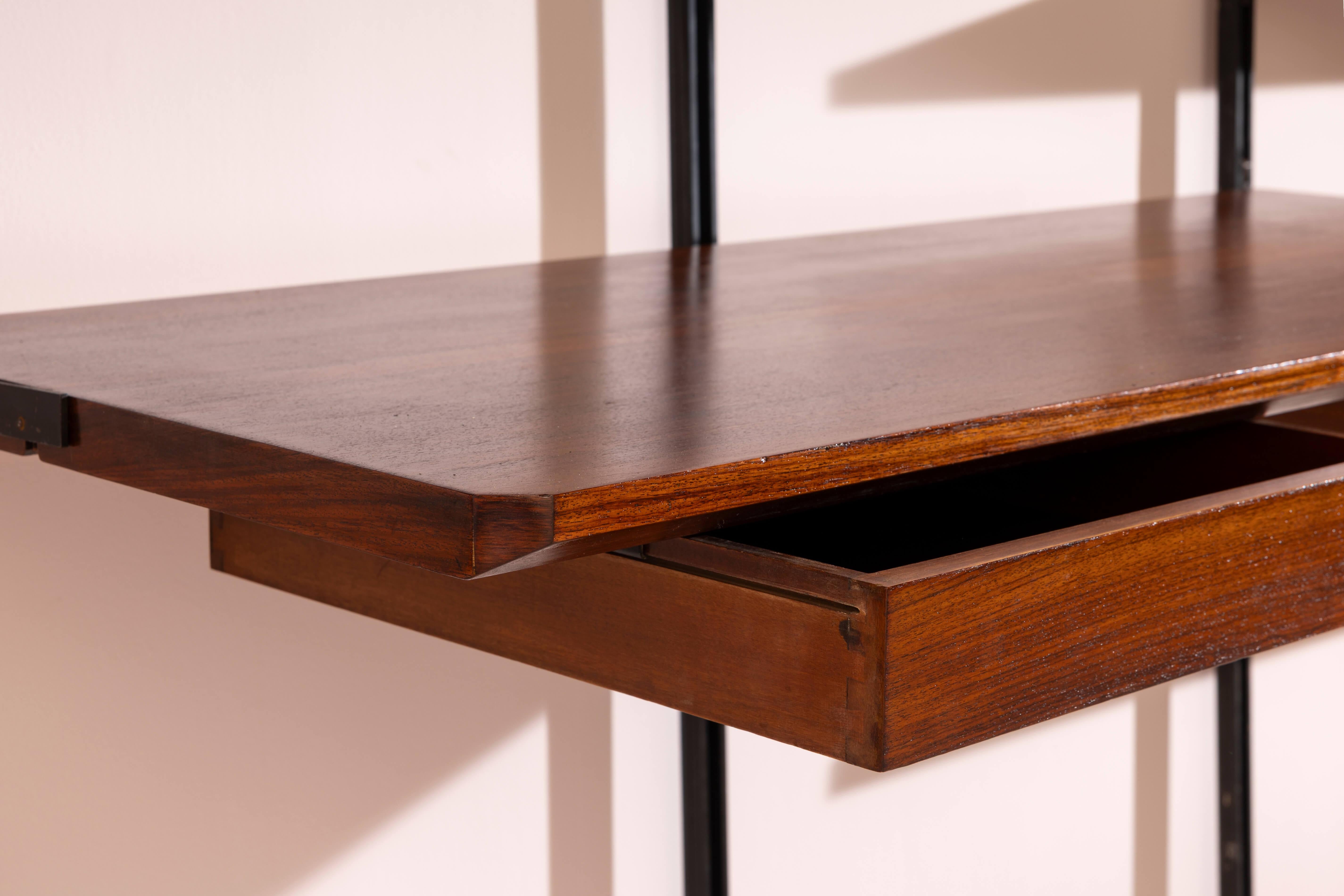 Osvaldo Borsani and Agenore Fabbri E22 shelving system for Tecno, Italy, 1950s in vendita 3