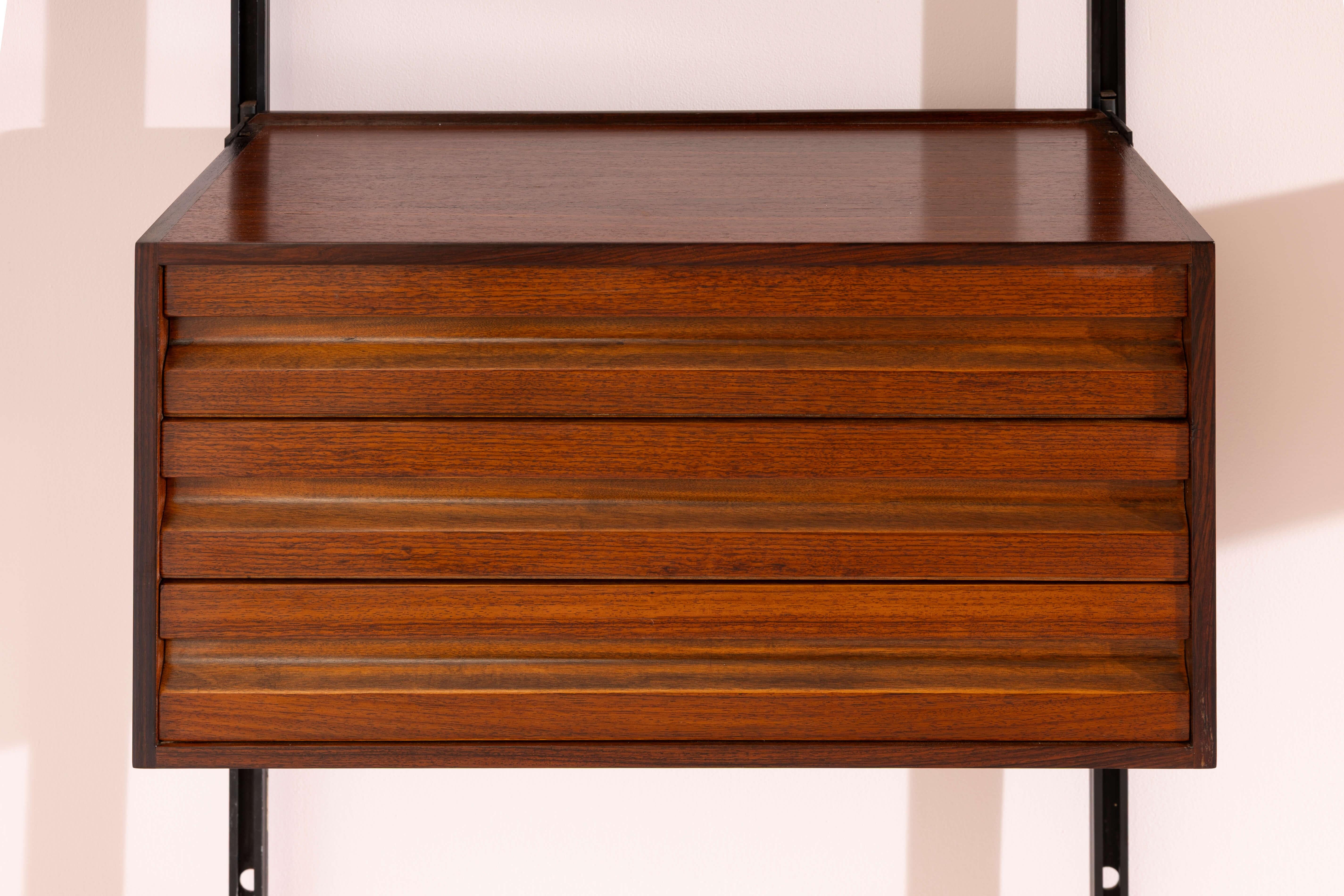 Osvaldo Borsani and Agenore Fabbri E22 shelving system for Tecno, Italy, 1950s in vendita 7