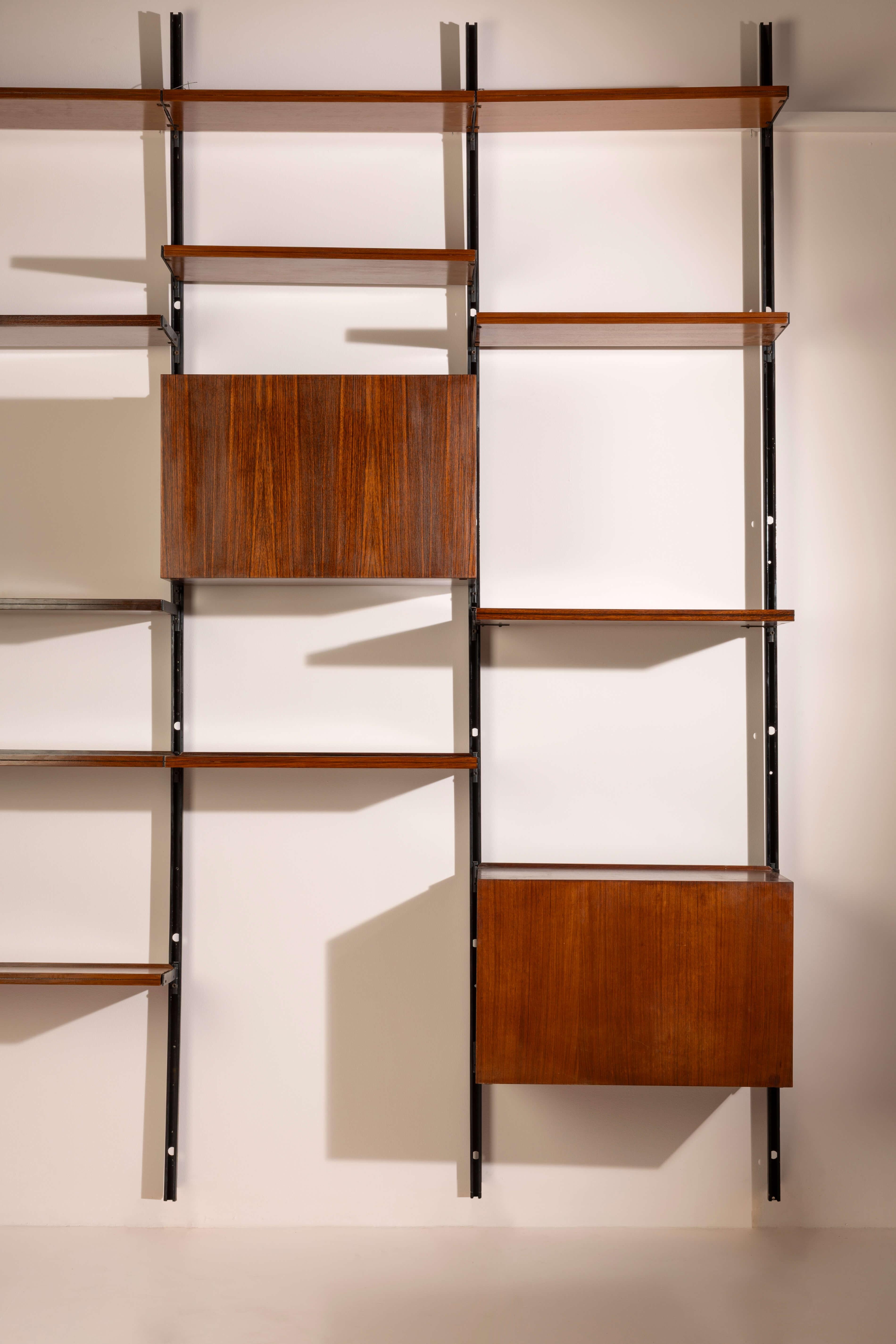 Osvaldo Borsani and Agenore Fabbri E22 shelving system for Tecno, Italy, 1950s in vendita 9