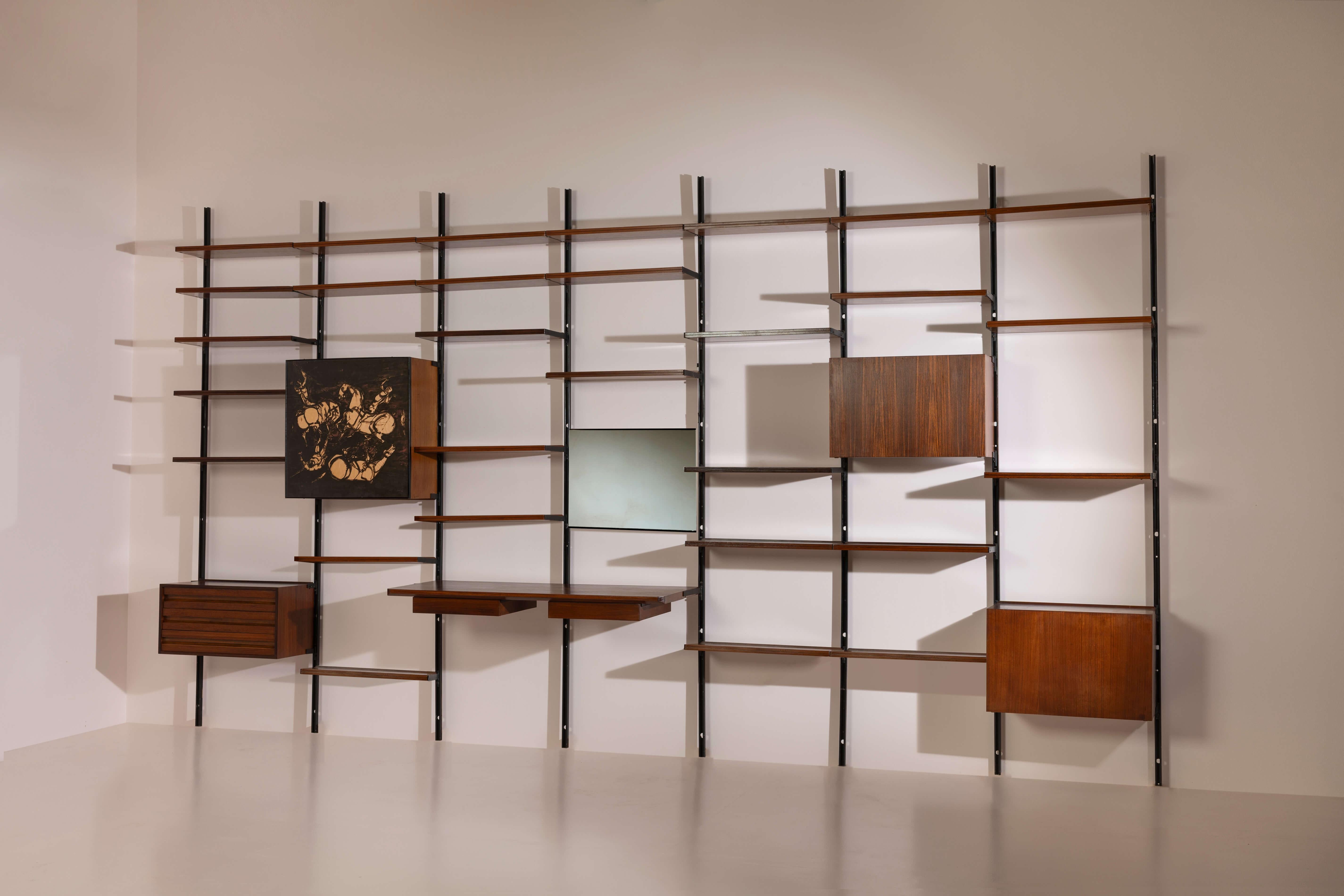 Italiano Osvaldo Borsani and Agenore Fabbri E22 shelving system for Tecno, Italy, 1950s in vendita