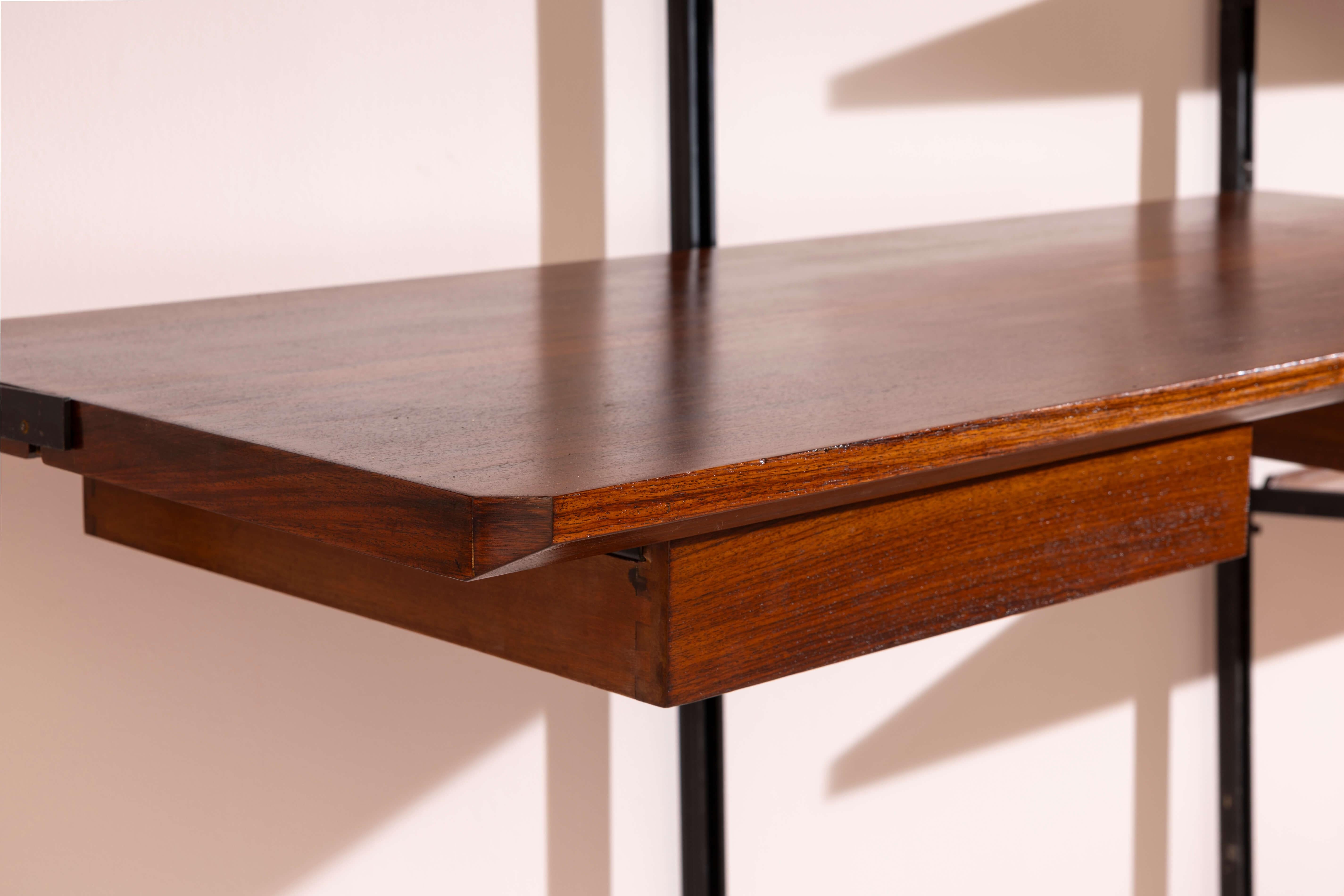 Osvaldo Borsani and Agenore Fabbri E22 shelving system for Tecno, Italy, 1950s in vendita 2