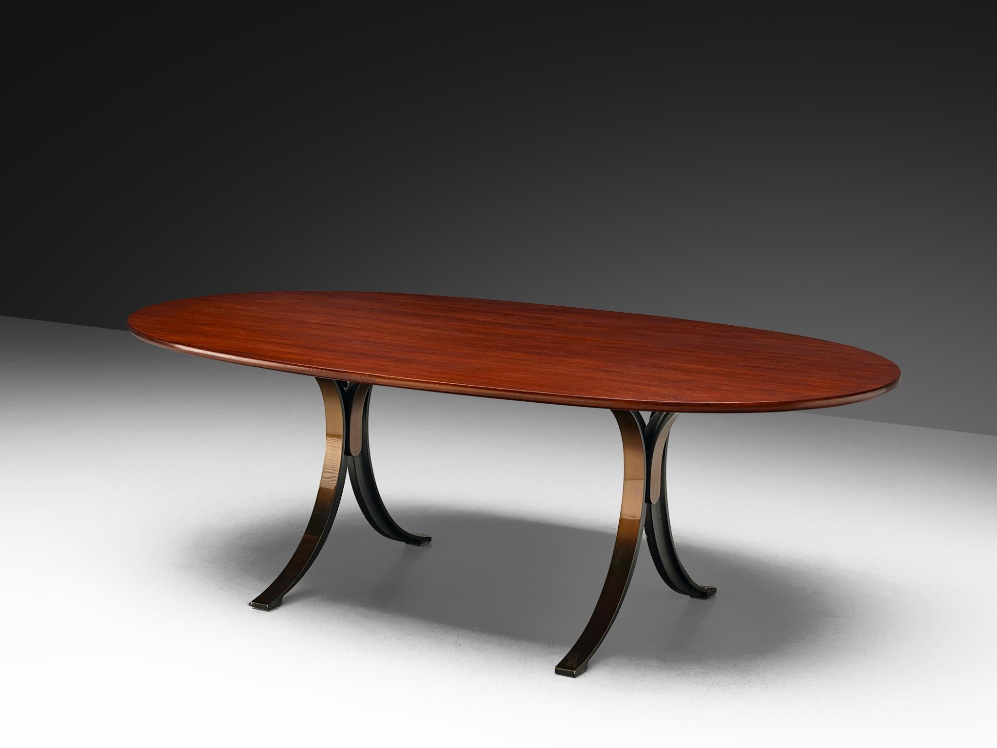 Osvaldo Borsani und Eugenio Gerli für Tecno, Ess- oder Konferenztisch, Modell T102, Teak, emailliertes Aluminium, lackiertes Holz, Italien, 1964. 

Die Designer Osvaldo Borsani und Eugenio Gerli arbeiteten zusammen, um ein bemerkenswertes Möbelstück