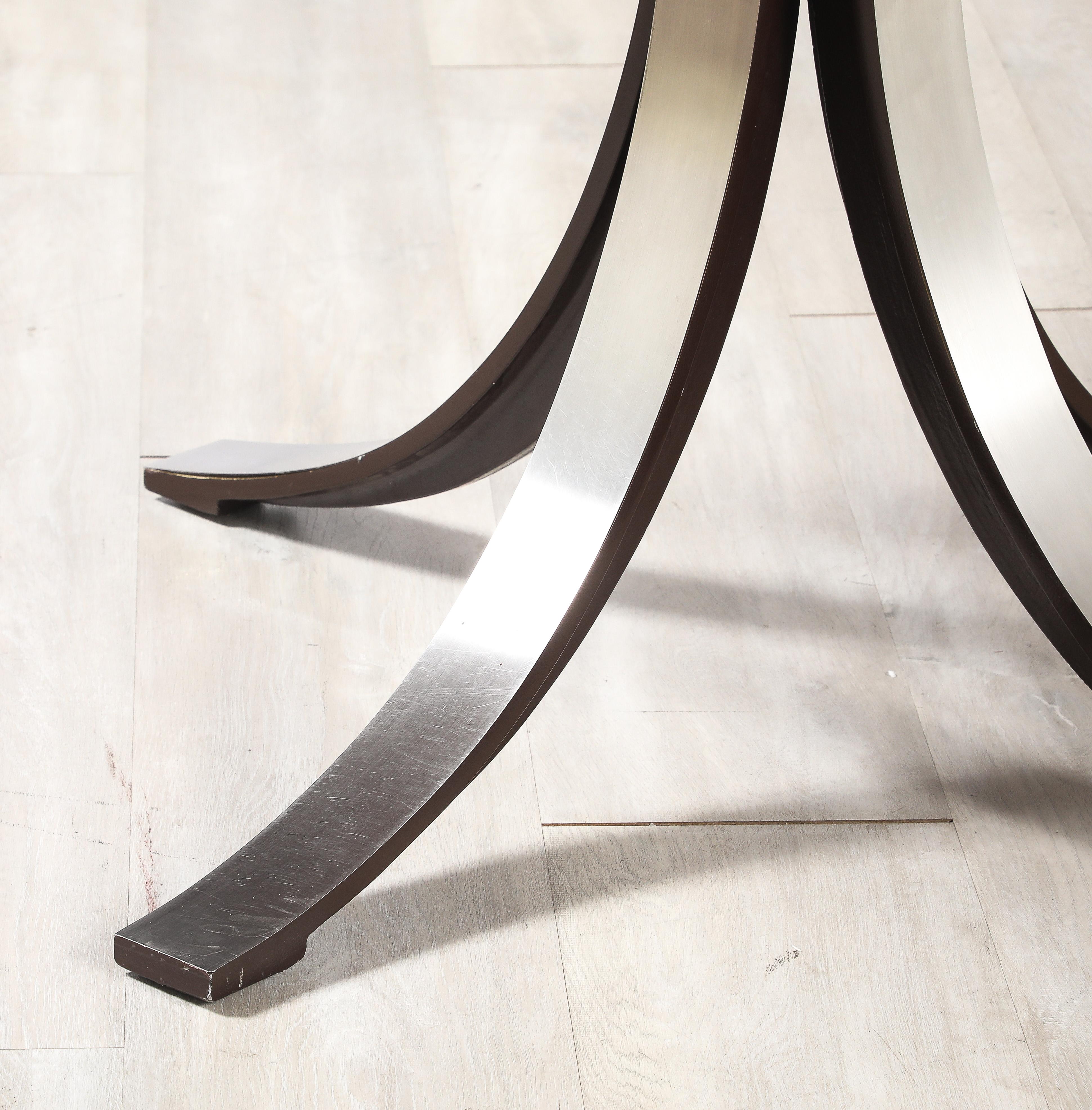 Osvaldo Borsani and Eugenio Gerli 'T69' Table for Tecno, Italy, circa 1963 In Good Condition For Sale In New York, NY