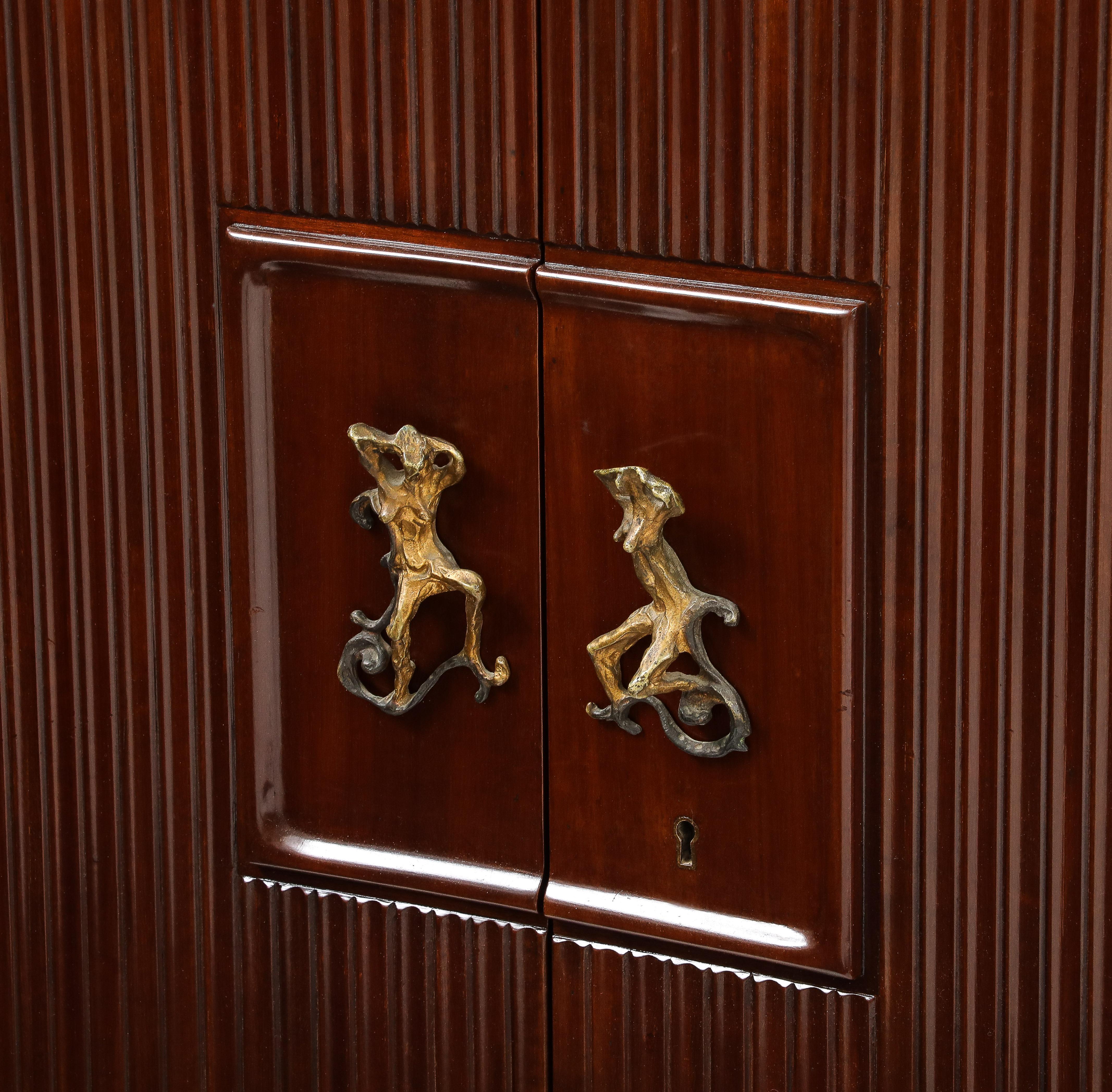 Rare armoire ou buffet en acajou Osvaldo Borsani et Lucio Fontana pour AVB en vente 6