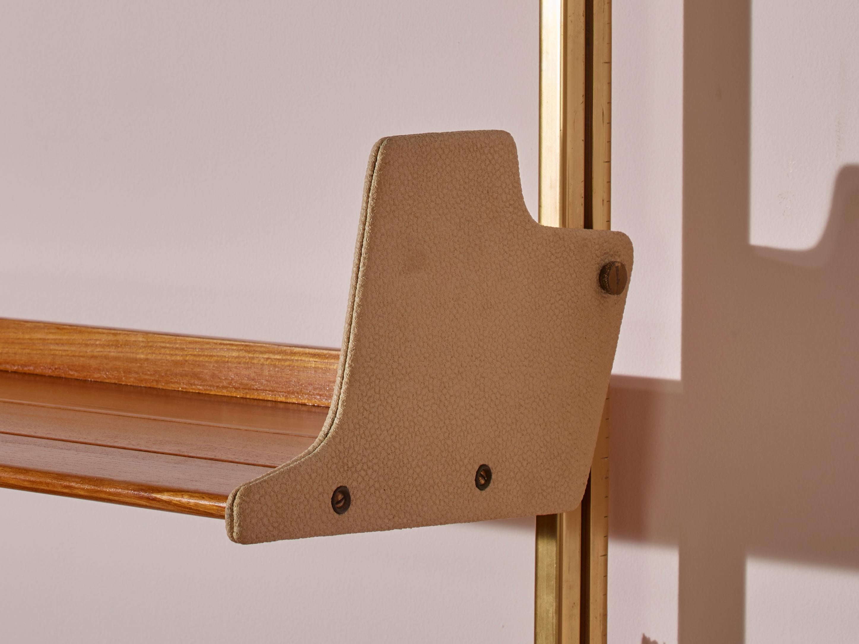 Osvaldo Borsani anodized aluminum, wood, and Resinflex E60 bookshelf Italy 1950s In Good Condition For Sale In Chiavari, Liguria