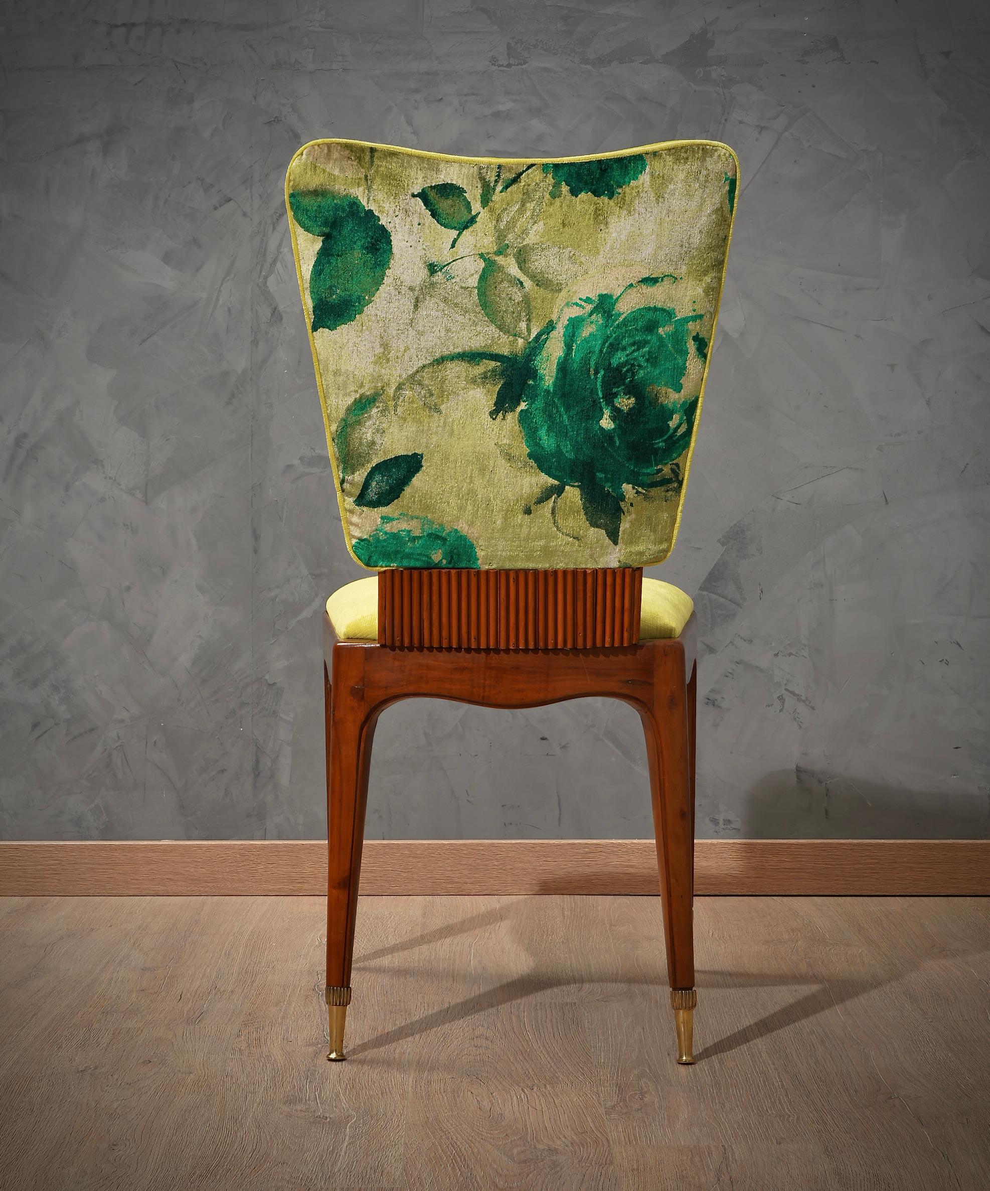 Osvaldo Borsani Attributed Cherry Wood and Floral Fabric Six Chairs, 1950 For Sale 3