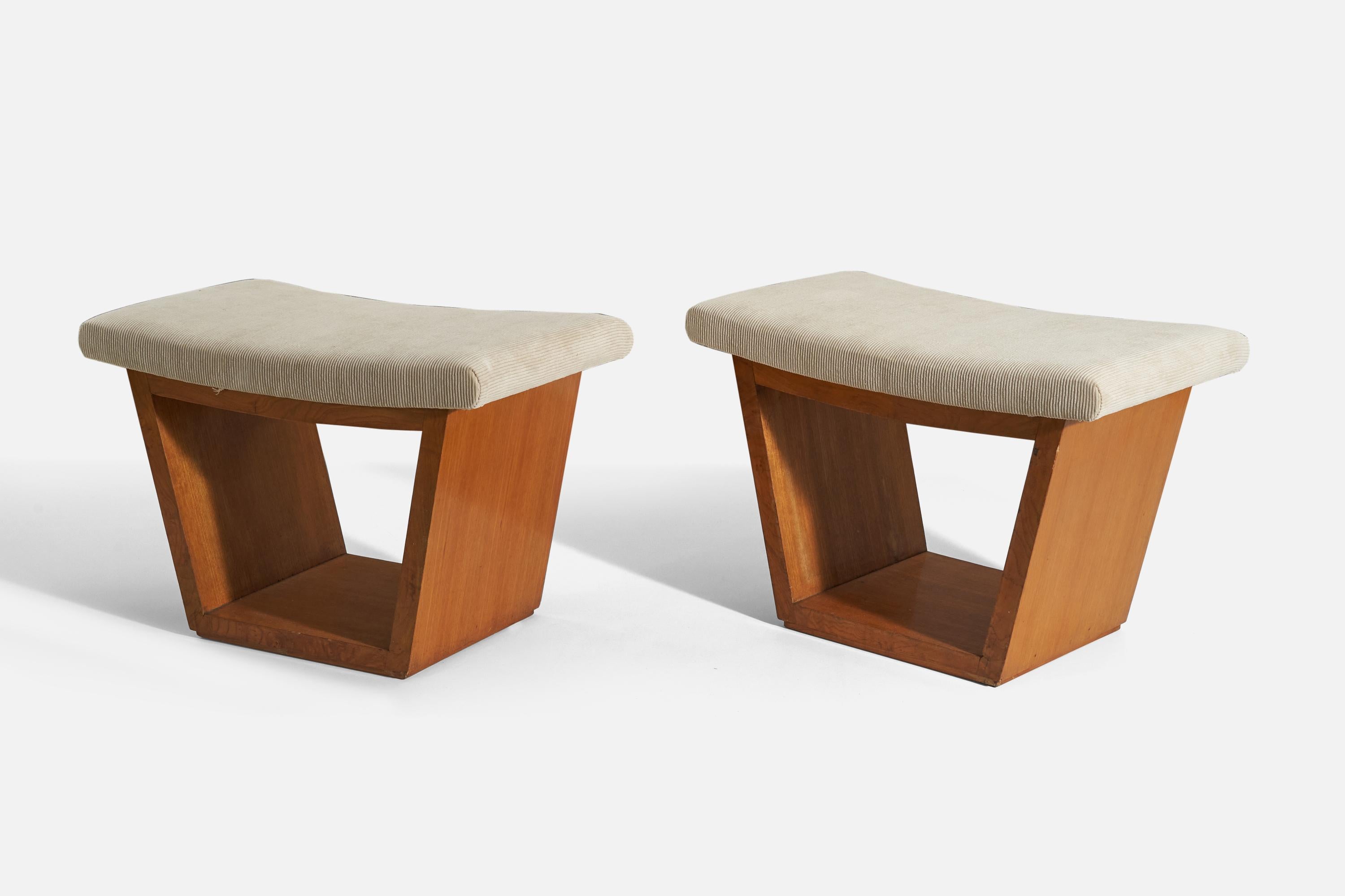 A pair of veneered walnut and beige fabric stools. Design and production attributed to Osvaldo Borsani, Italy, 1940s. 