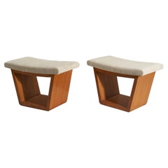 Osvaldo Borsani Attributed, Walnut, Fabric, Italy, 1940s