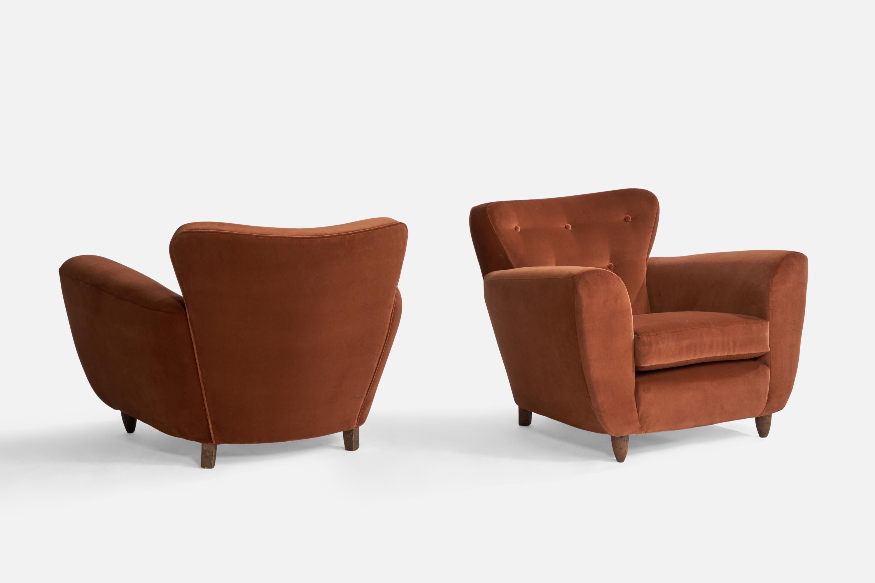 Modern Osvaldo Borsani Attribution, Lounge Chairs, Wood, Velvet, Italy, 1940s For Sale