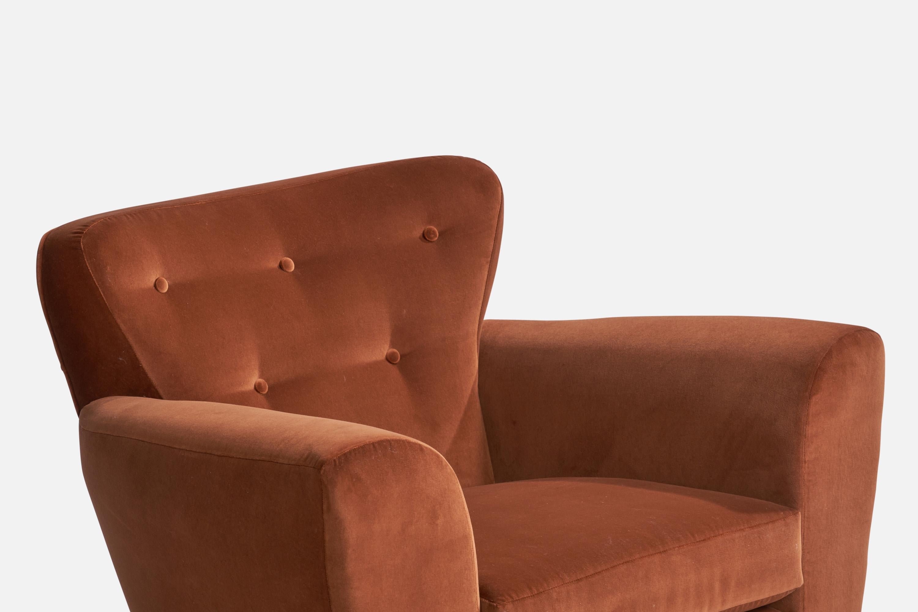 Mid-20th Century Osvaldo Borsani Attribution, Lounge Chairs, Wood, Velvet, Italy, 1940s For Sale
