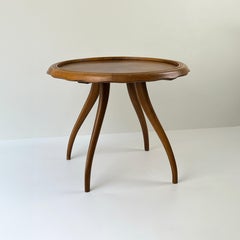 Mesa de centro Osvaldo Borsani de nogal rubio, Italia Década de 1940.