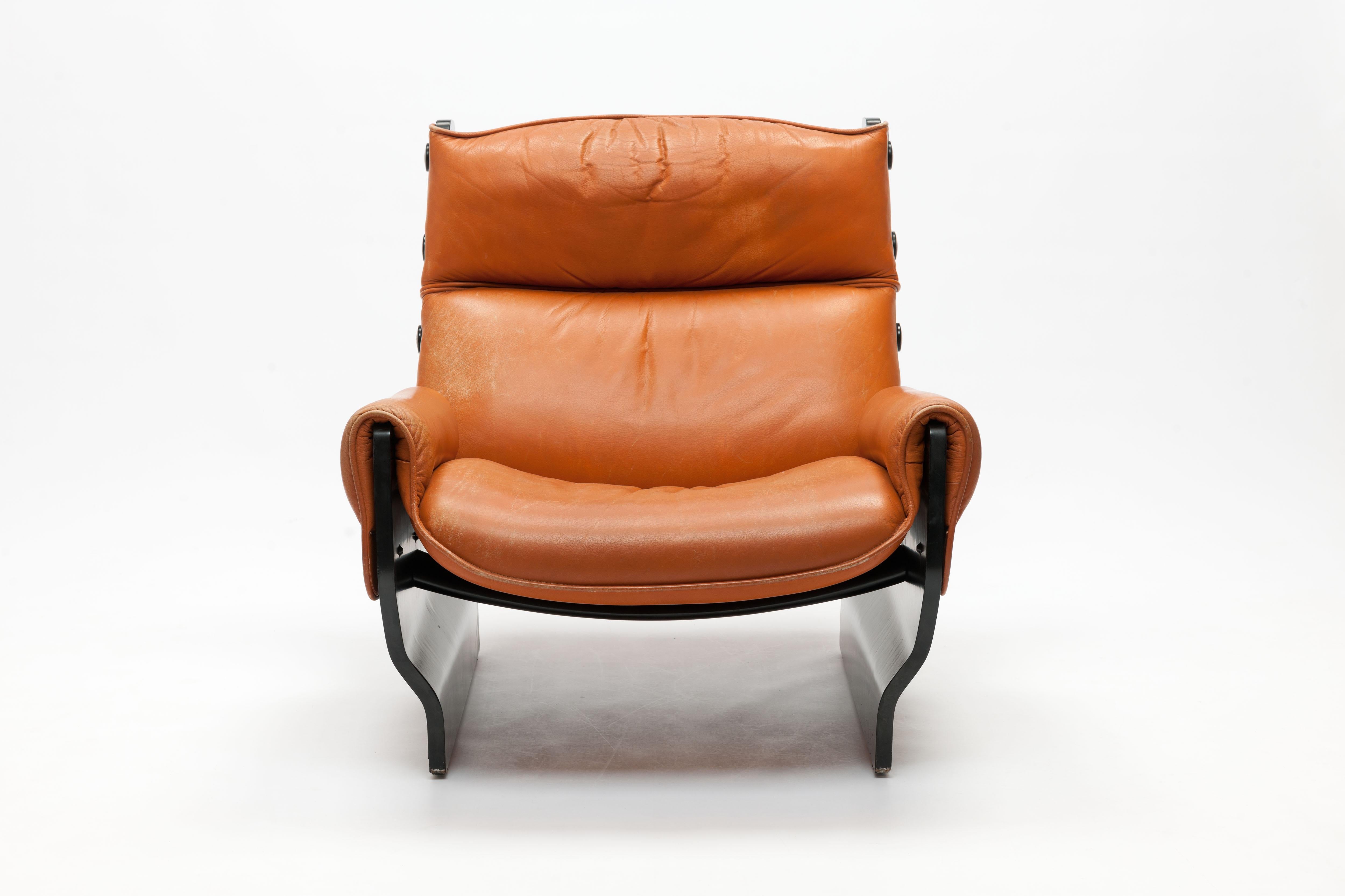 Mid-Century Modern Osvaldo Borsani 'Canada' Lounge Chair by Tecno in Original Leather