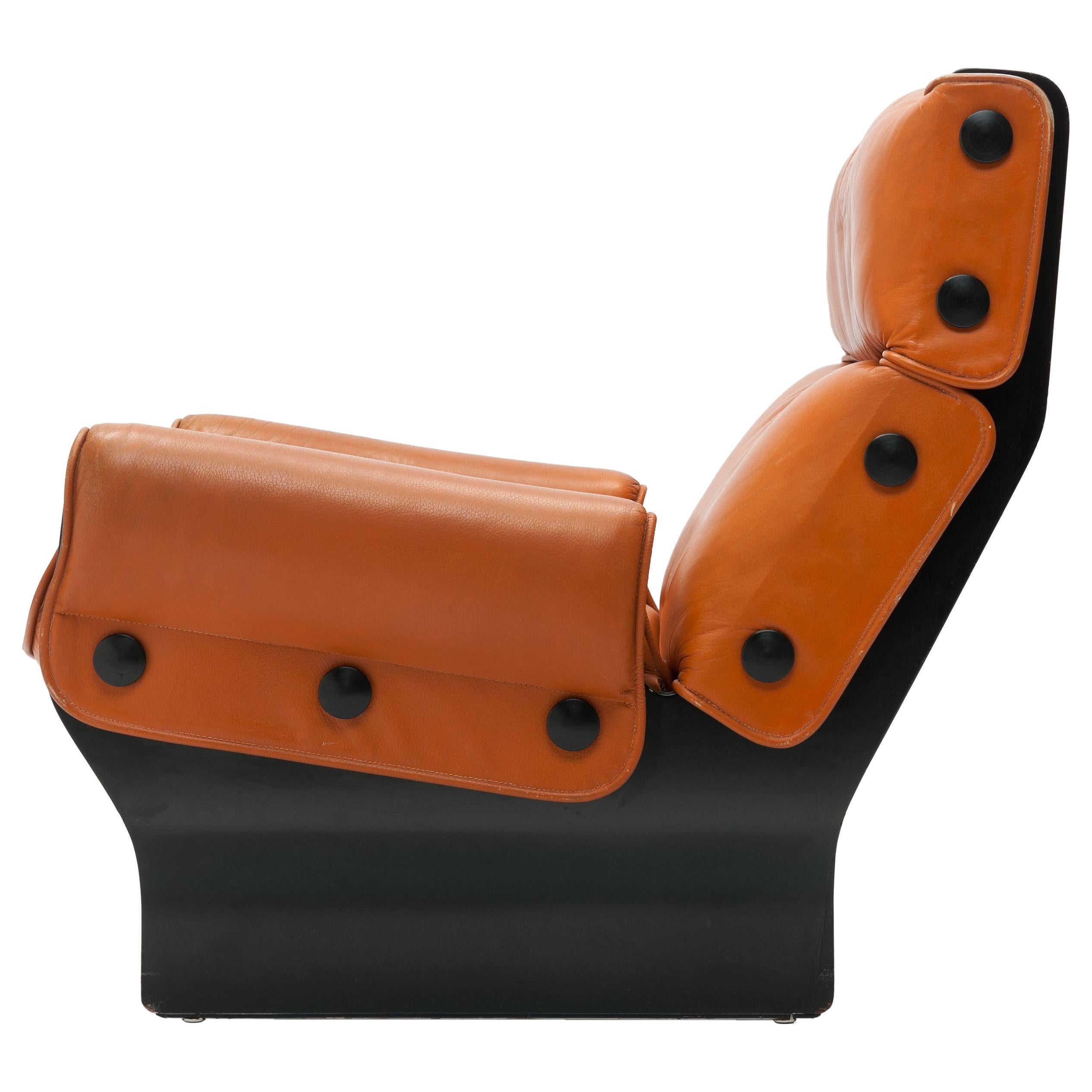 Osvaldo Borsani 'Canada' Lounge Chair by Tecno in Original Leather