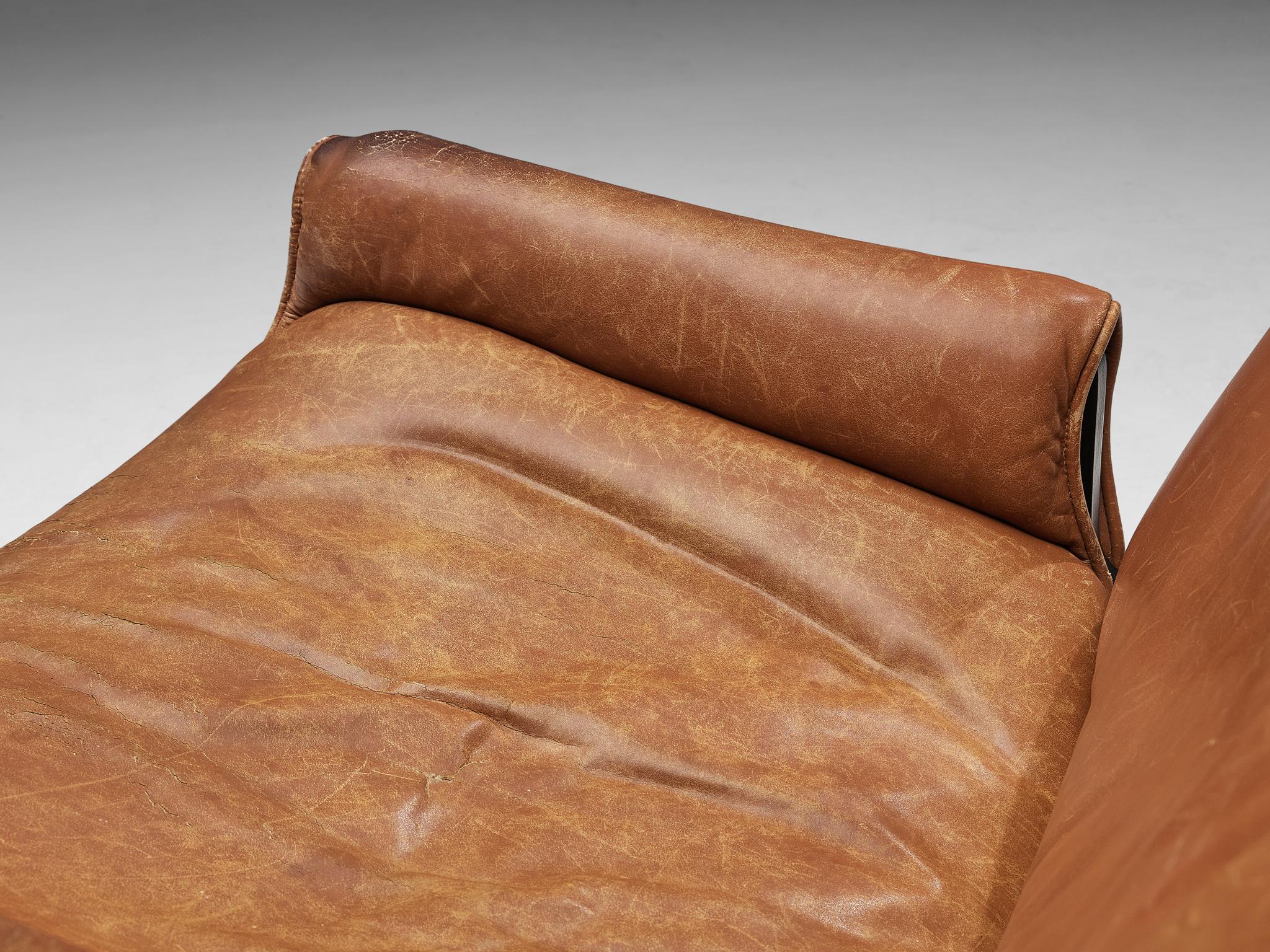 Osvaldo Borsani for Tecno 'Canada' Lounge Chair in Cognac Brown Leather 4