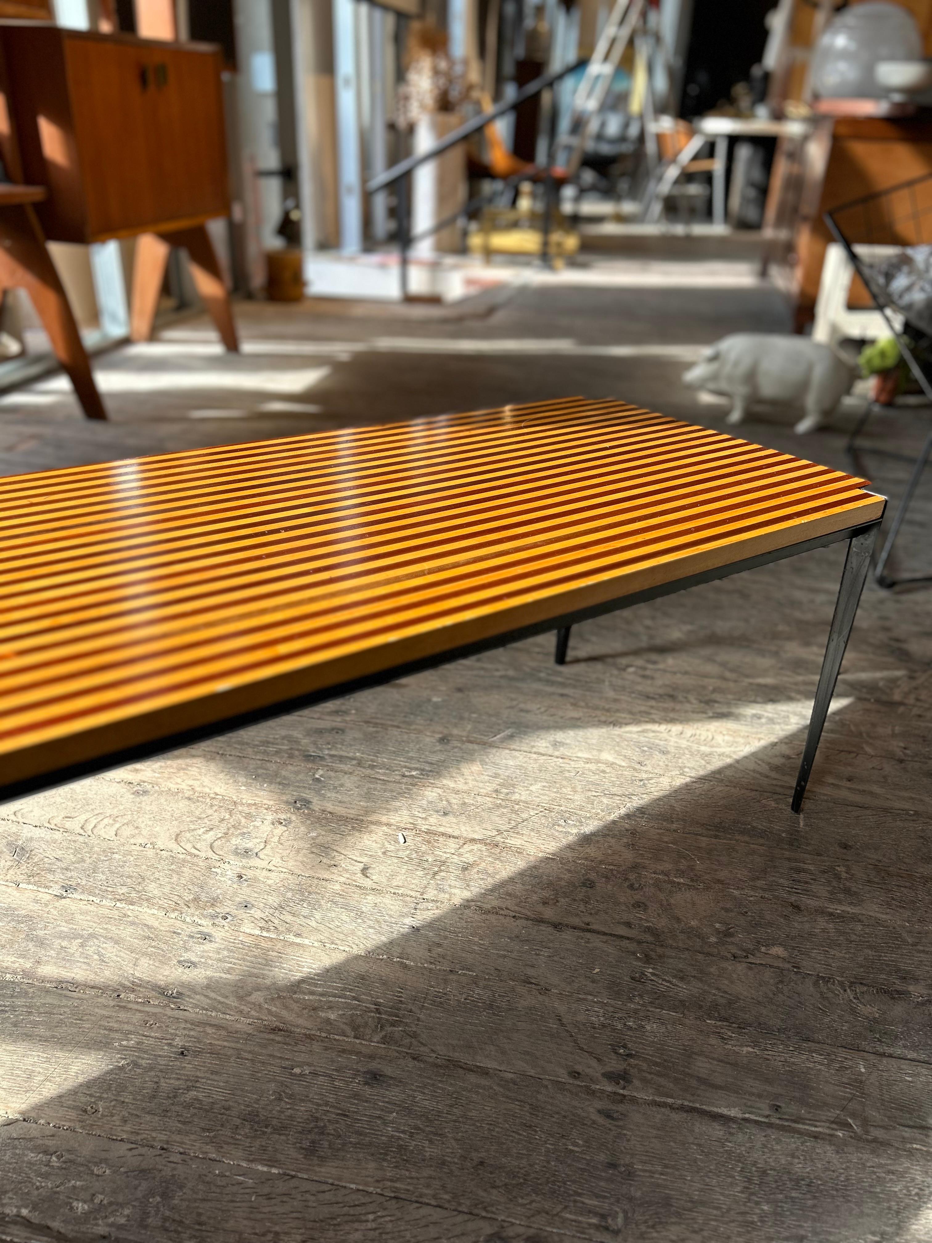 Mesa de centro Osvaldo Borsani modelo T61B pedido especial Moderno de mediados de siglo en venta