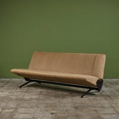 Osvaldo Borsani D-70 Daybed for Techno