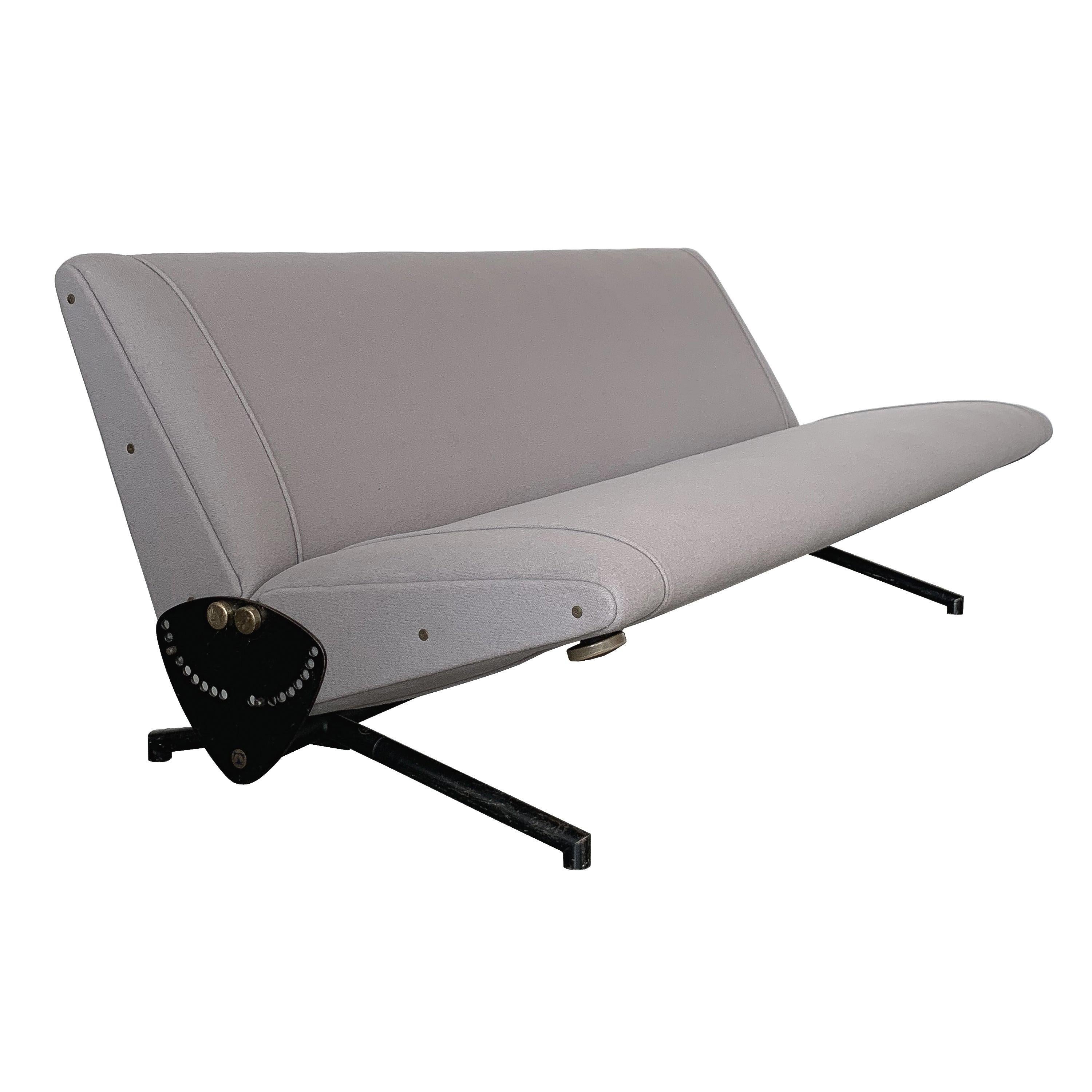 Osvaldo Borsani D70 Daybed Sofa for Tecno