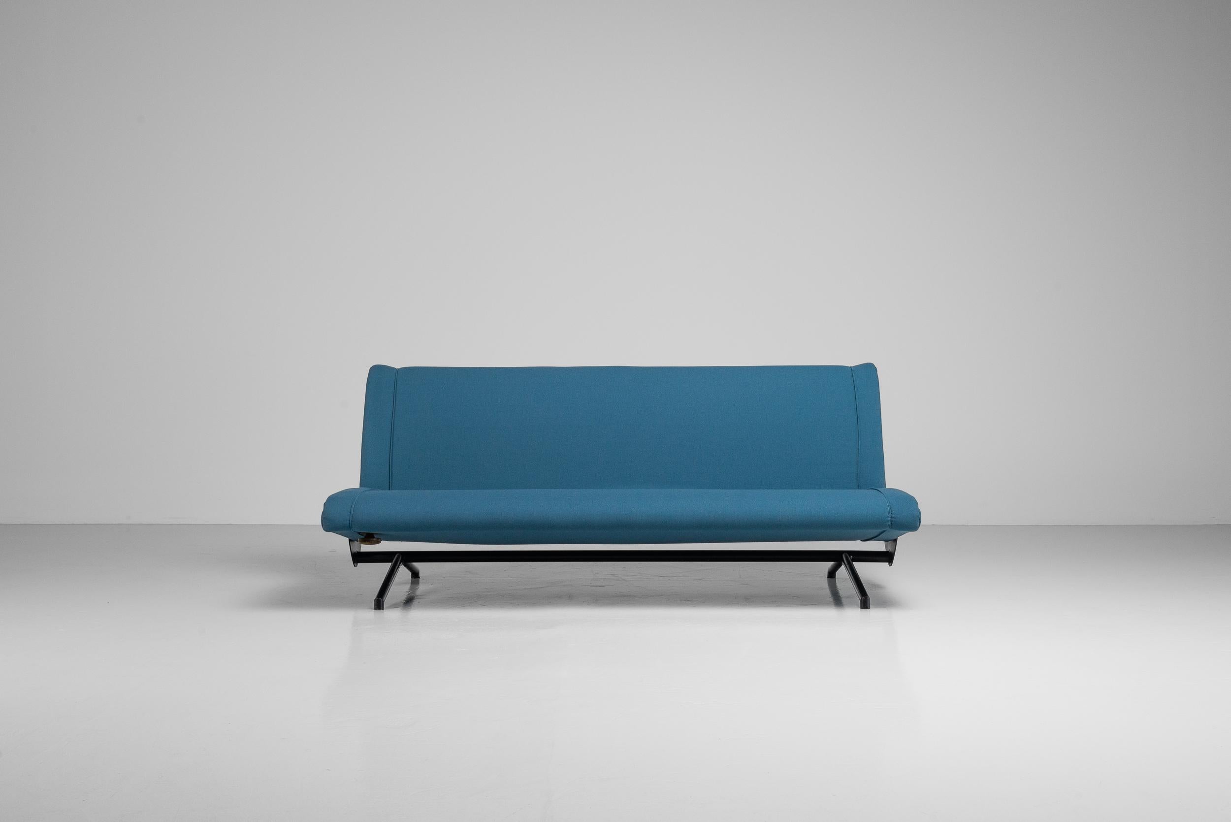 Mid-20th Century Osvaldo Borsani D70 daybed sofa Tecno Italy 1954 For Sale