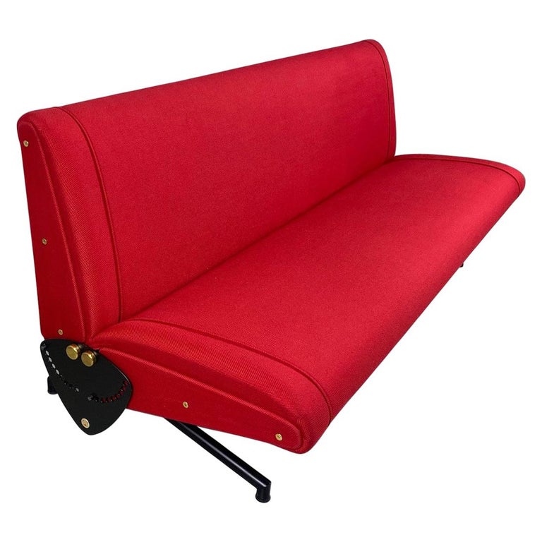 Osvaldo Borsani 'D70' Red Sofa Daybed for Tecno