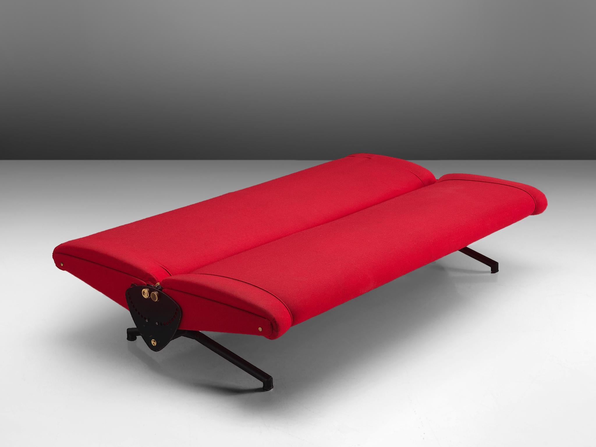 Mid-Century Modern Canapé D70 d'Osvaldo Borsani pour Tecno en tissu rouge en vente