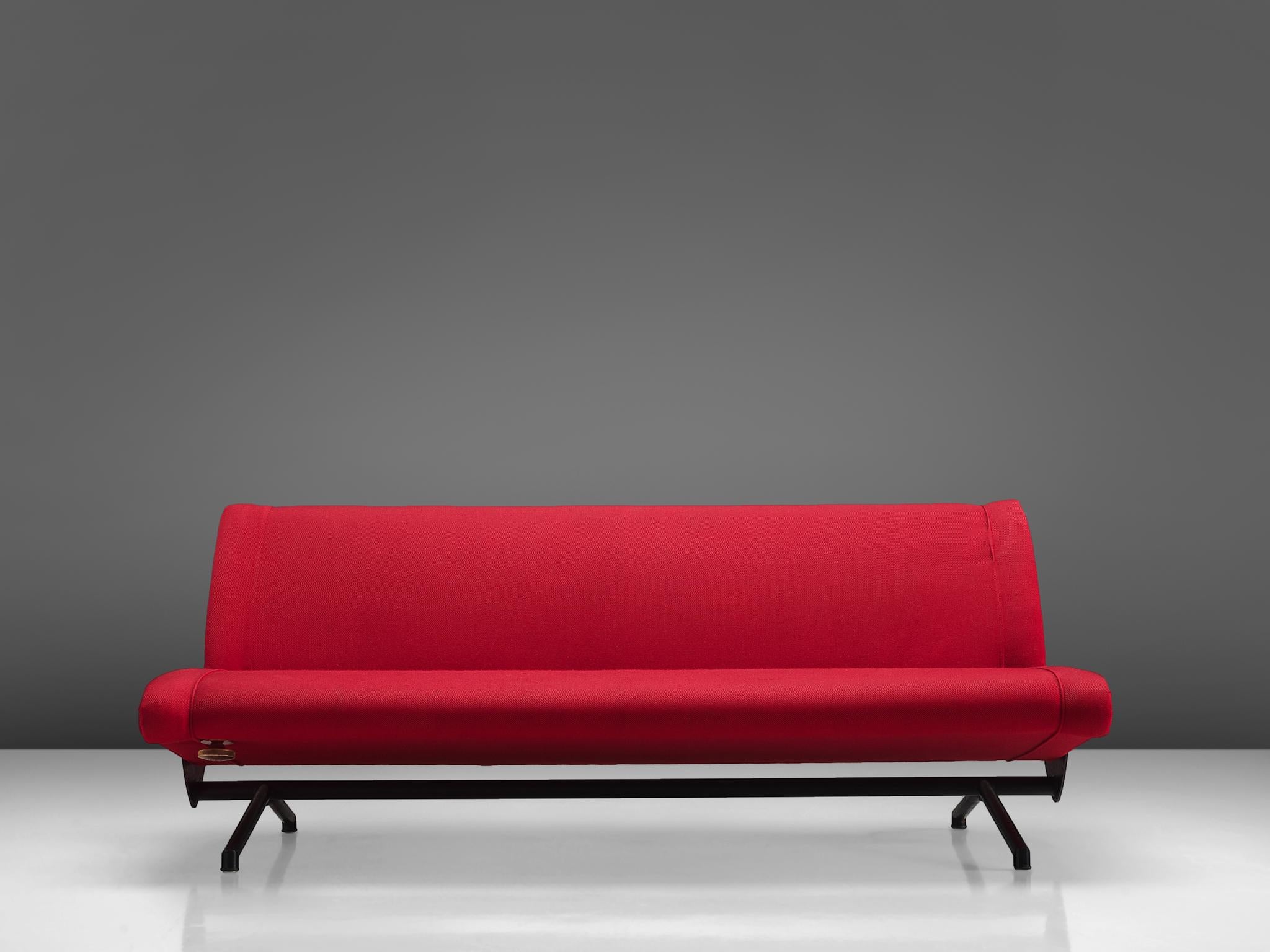 Osvaldo Borsani for Tecno 'D70' Sofa in Red Upholstery  In Good Condition For Sale In Waalwijk, NL