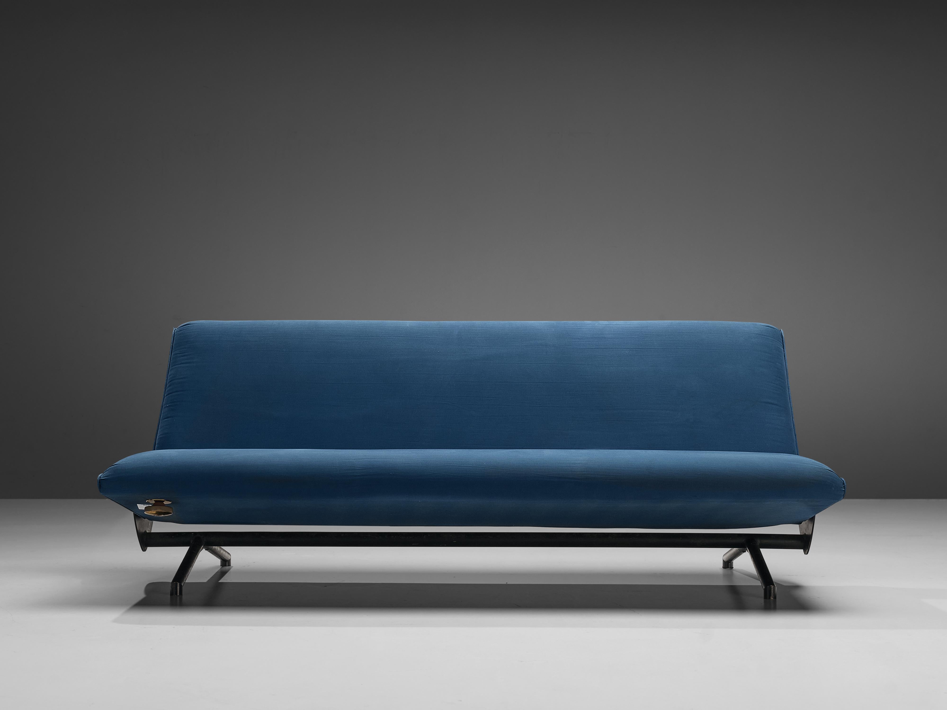 Osvaldo Borsani for Tecno 'D70' Sofa in Blue Upholstery  In Good Condition In Waalwijk, NL