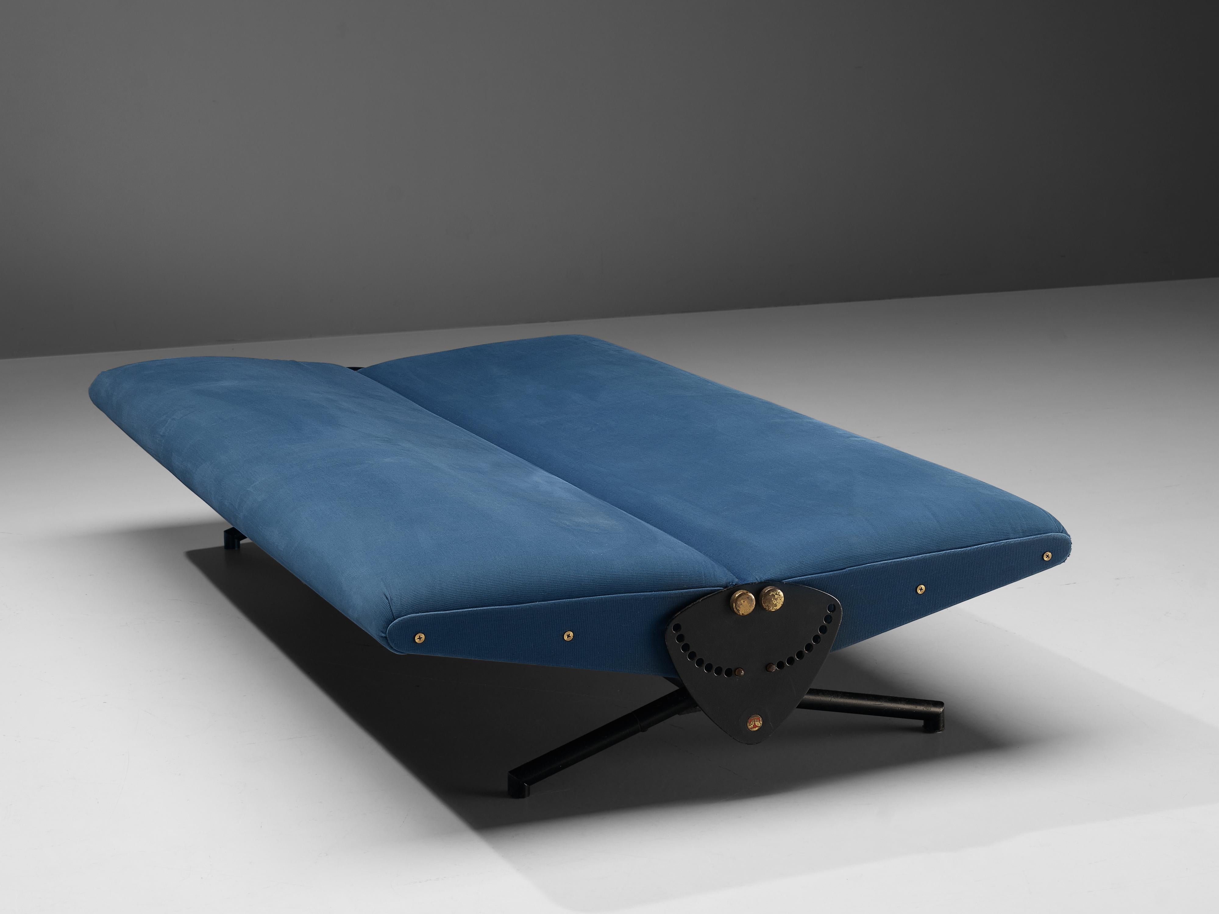 Osvaldo Borsani for Tecno 'D70' Sofa in Blue Upholstery  1