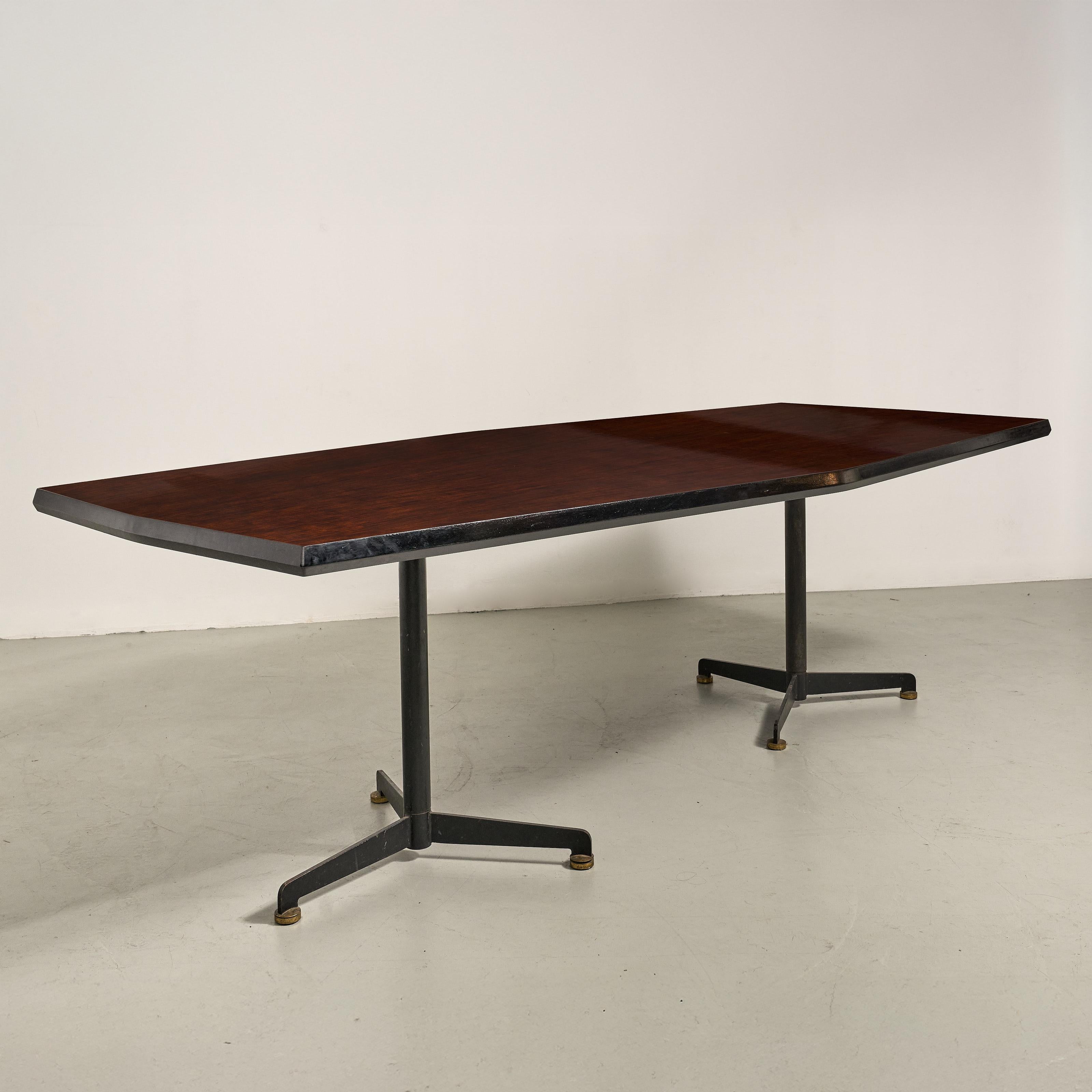 Osvaldo Borsani Dining Table for Tecno 2