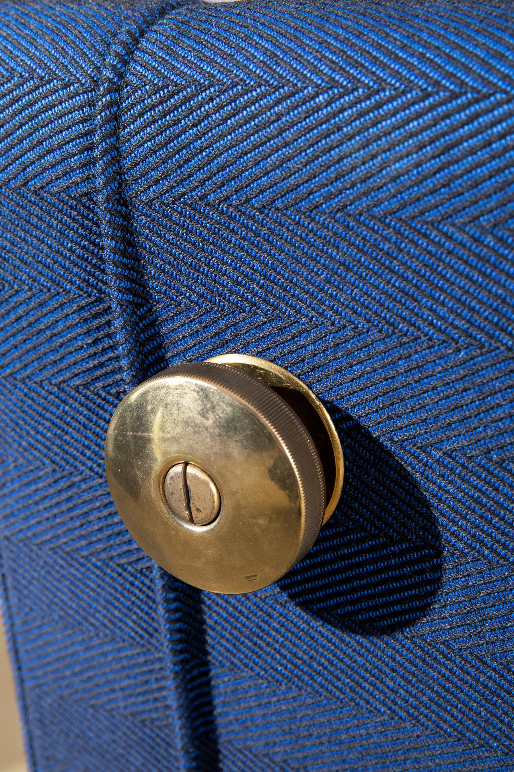 Osvaldo Borsani, Sofá azul D70, 1956 en venta 2