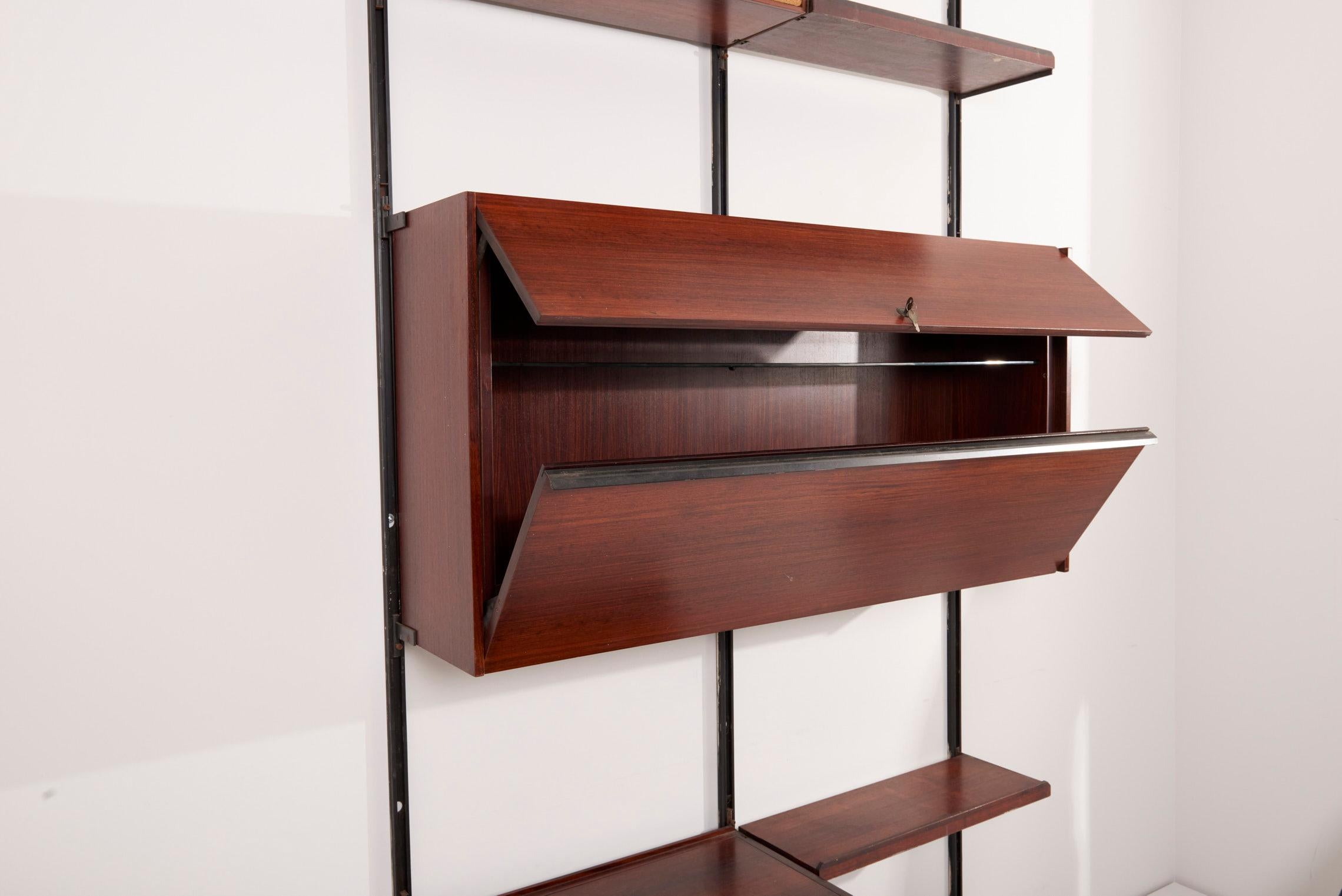 Osvaldo Borsani E22 Hifi Wall Unit for Tecno, Italy, 1960s 10