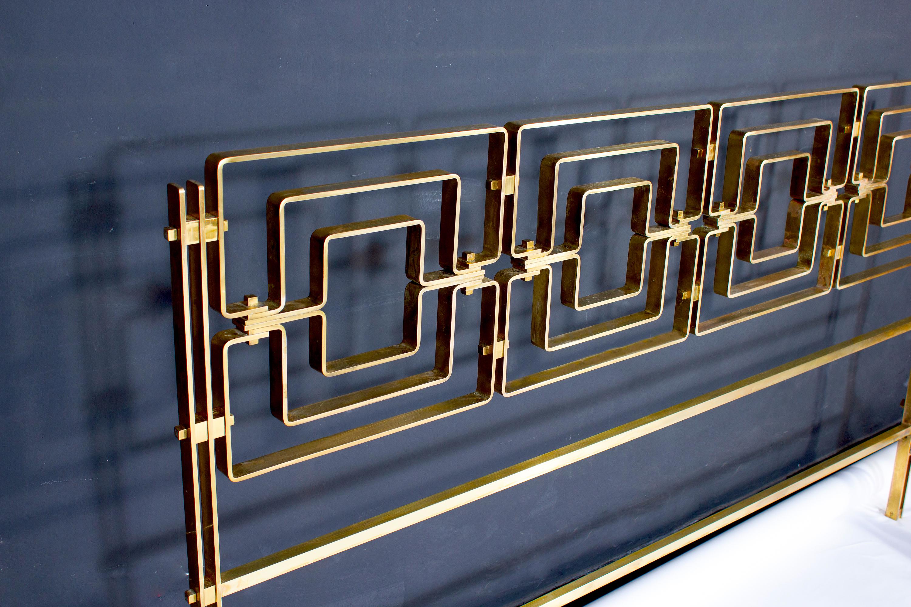 20th Century Osvaldo Borsani Elegant Bed with Brass Details, 1950