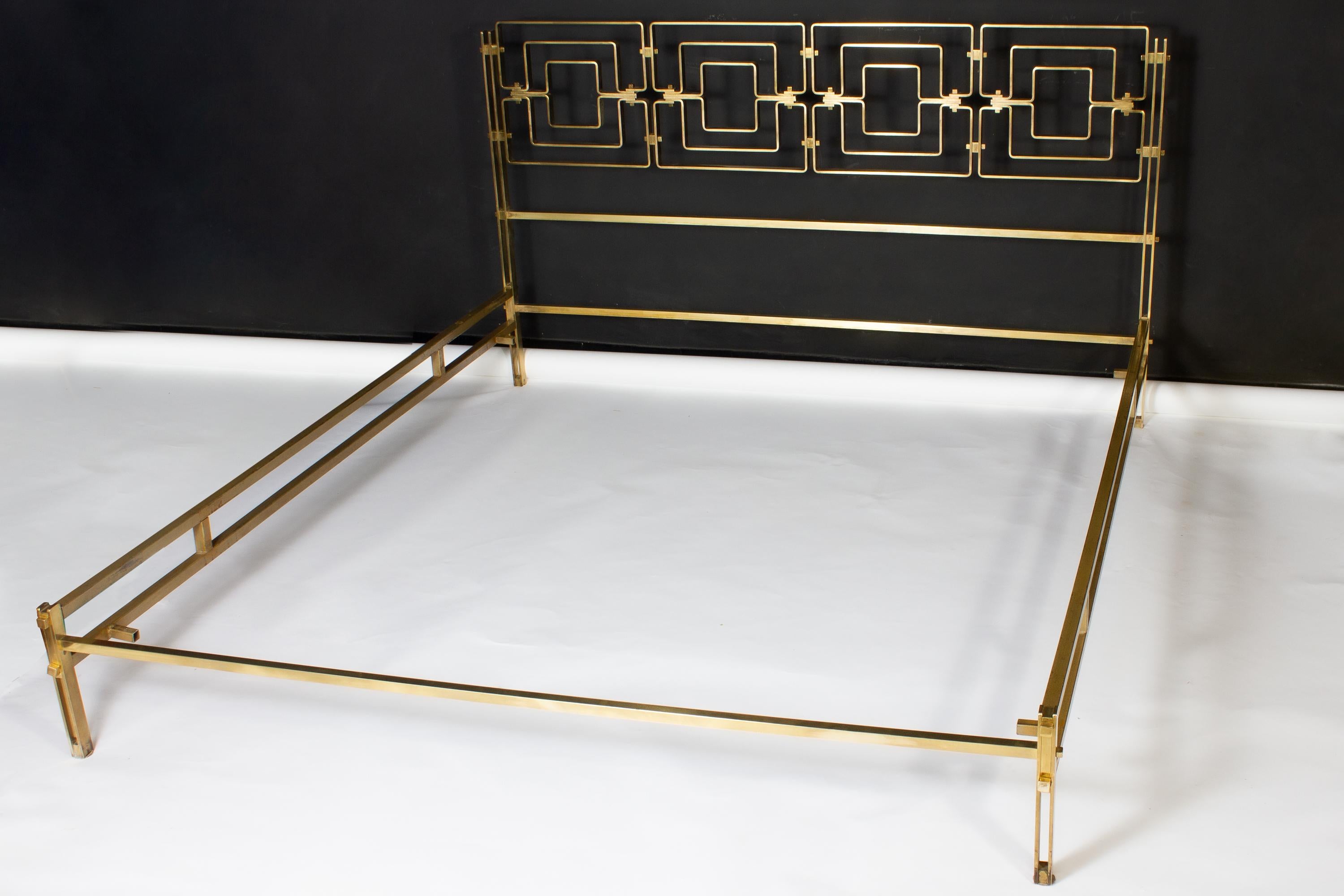 Osvaldo Borsani Elegant Bed with Brass Details, 1950 3