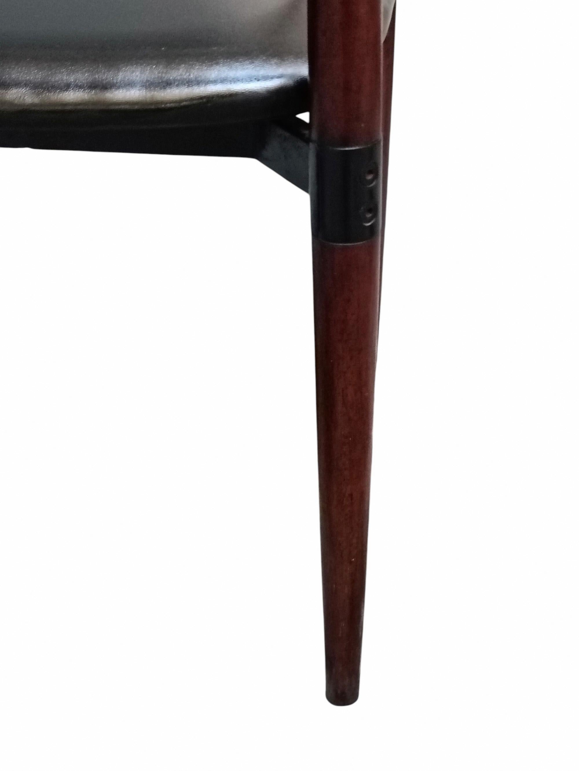 Osvaldo Borsani & Eugenio Gerli per Tecno Set di 4 Sedie 