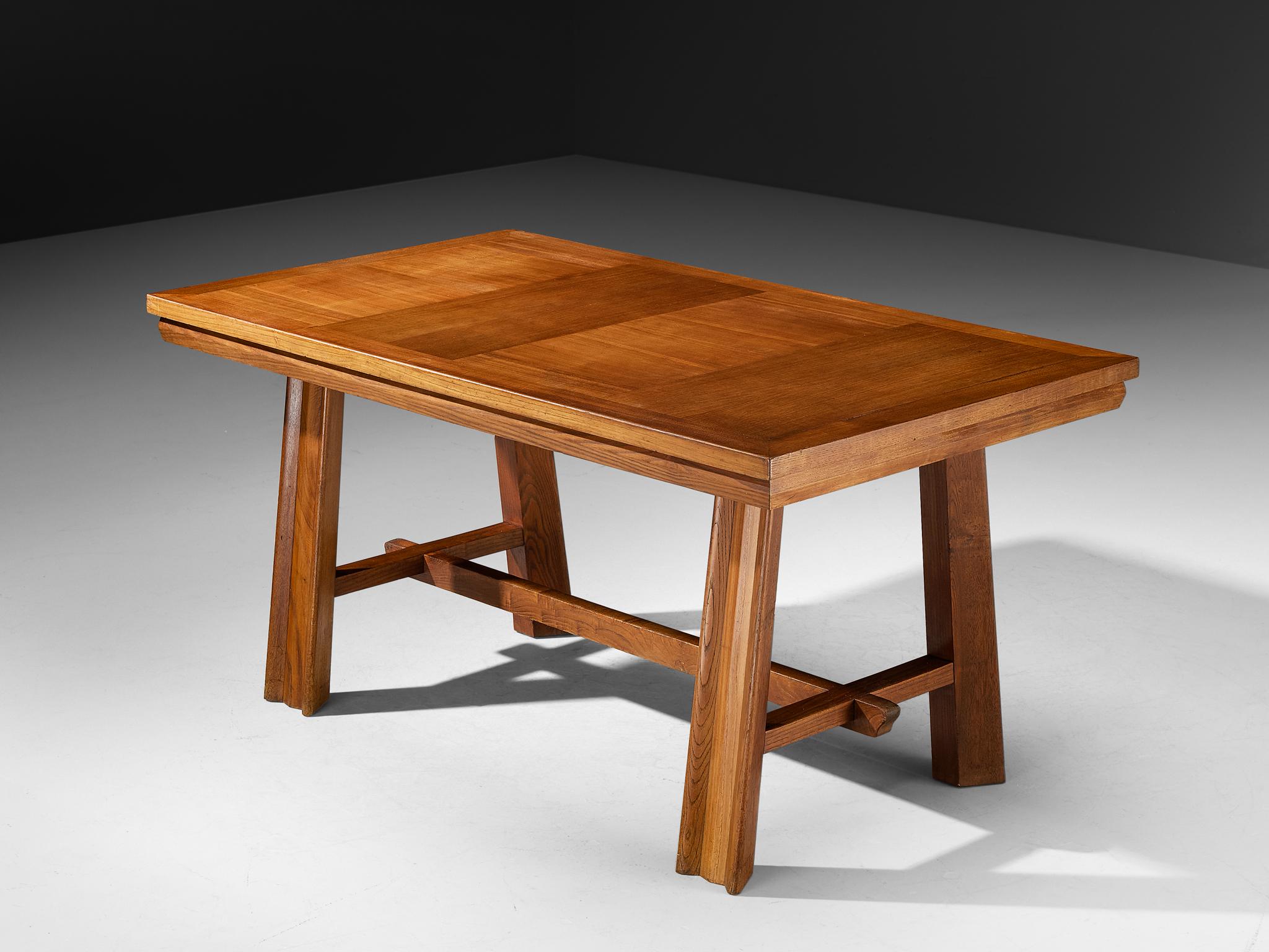 Osvaldo Borsani for Arredamenti Borsani Varedo, table, chestnut, Italy, first half of the 1930s

An early and beautiful design by the Italian visionary Osvaldo Borsani for Arredamenti Borsani Varedo, this rare piece from the first half of the 1930s