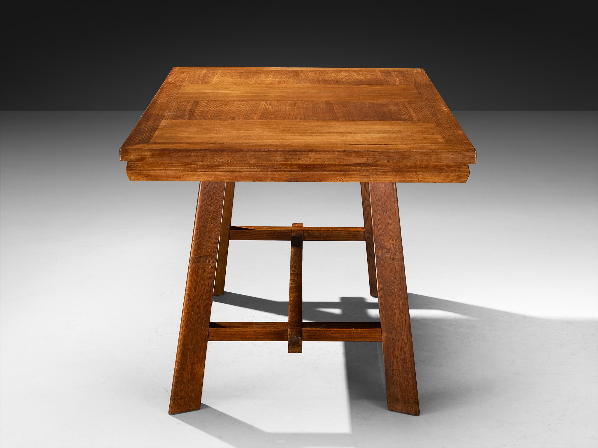 Art Déco Osvaldo Borsani for Arredamenti Borsani Varedo Dining Table in Chestnut in vendita