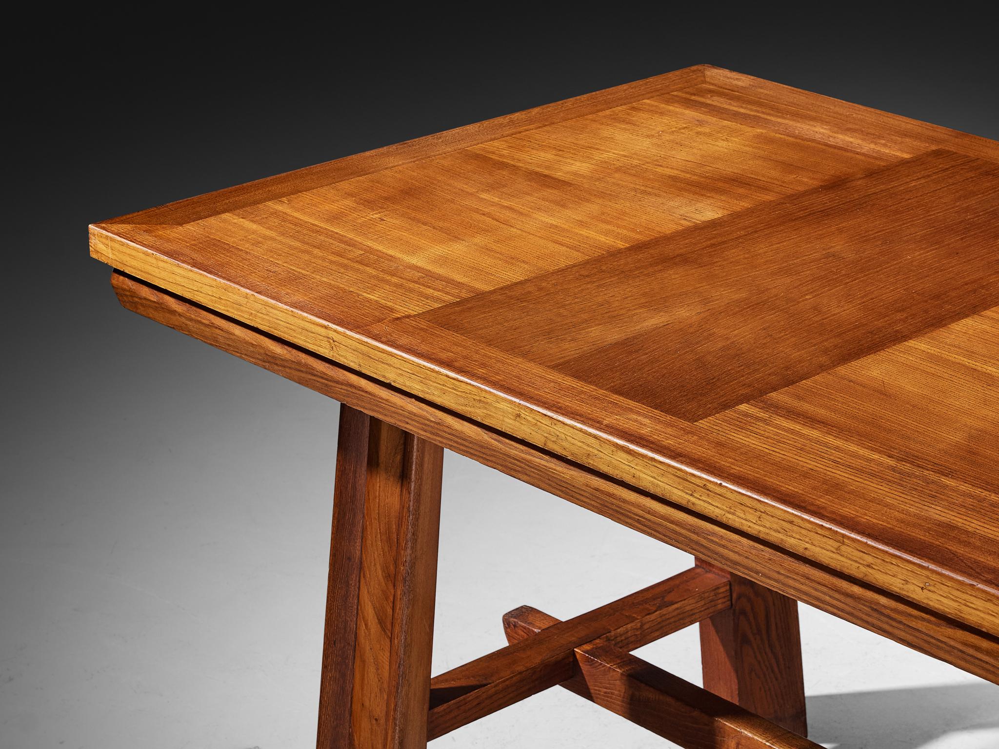 Castagno Osvaldo Borsani for Arredamenti Borsani Varedo Dining Table in Chestnut in vendita