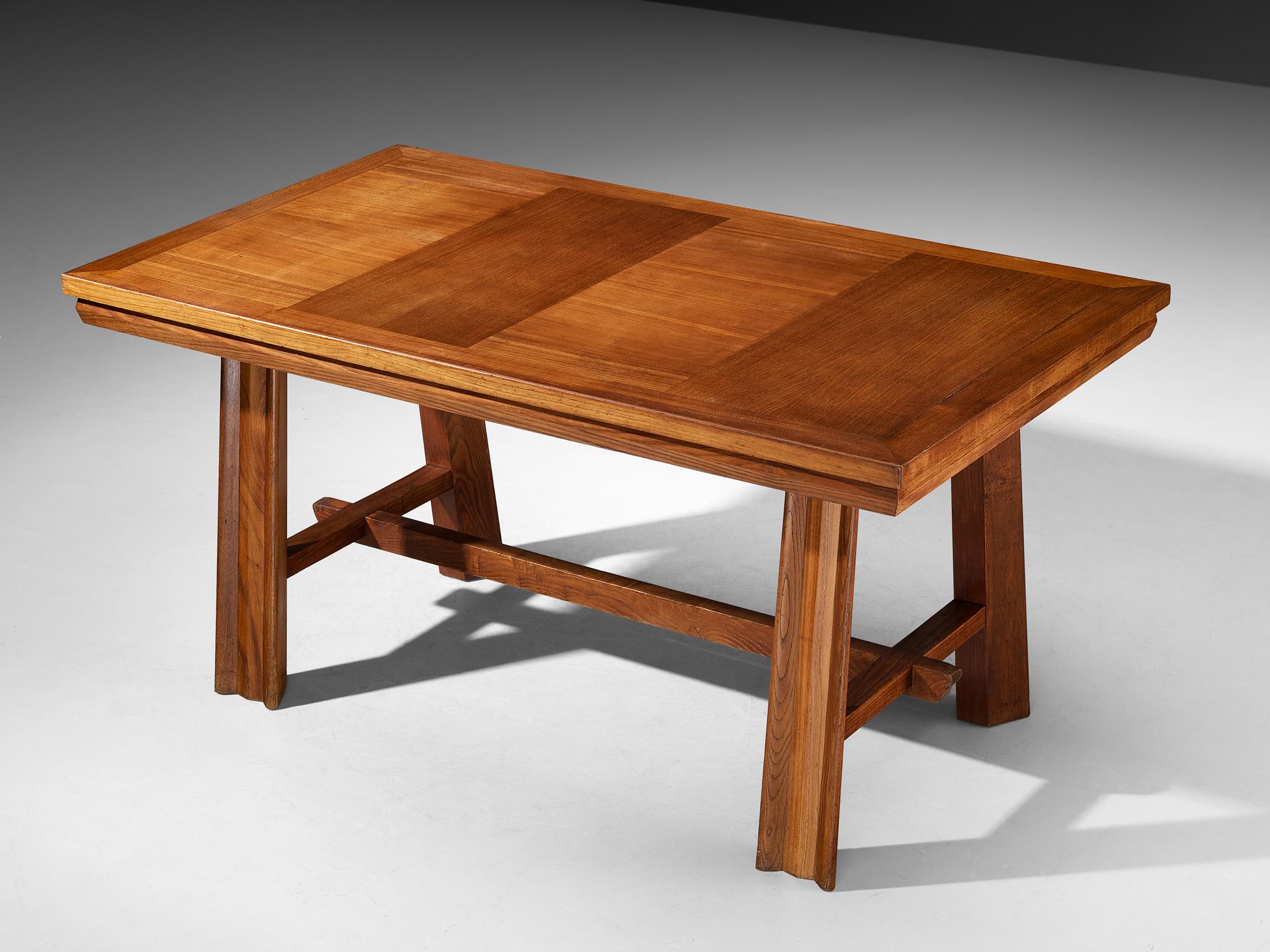 Osvaldo Borsani for Arredamenti Borsani Varedo Dining Table in Chestnut in vendita 1