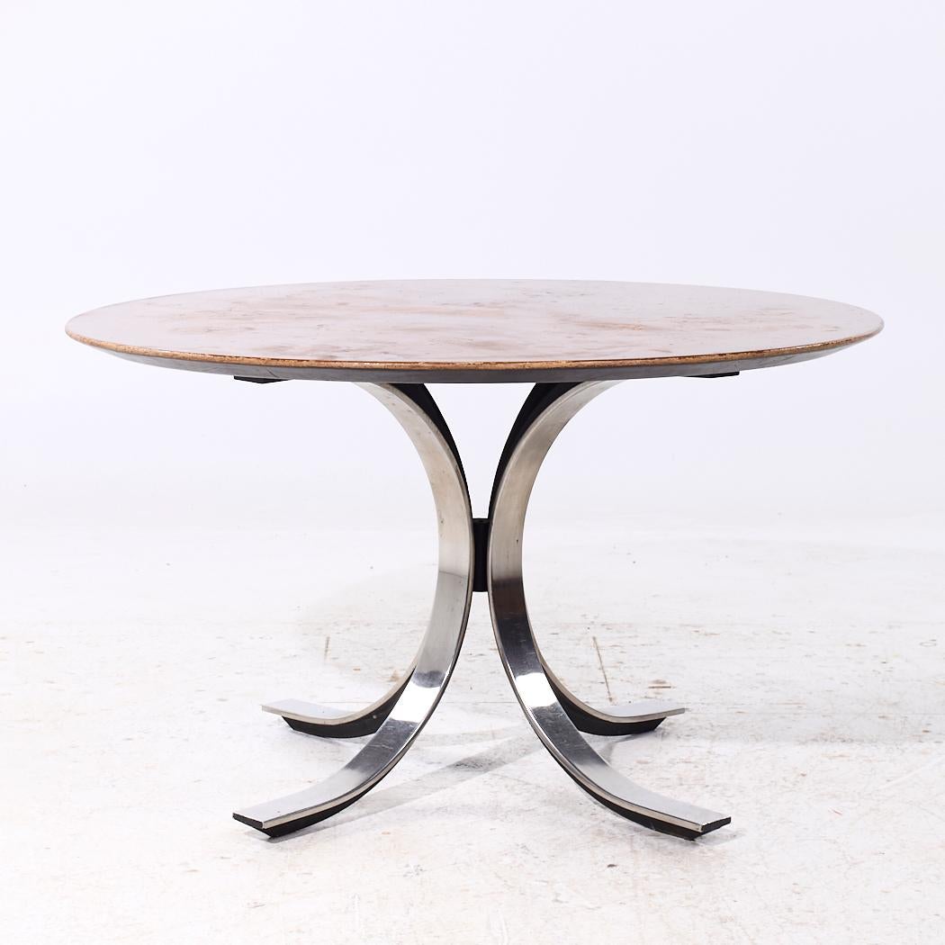 Osvaldo Borsani pour Stow Davis Table de salle à manger du milieu du siècle dernier

Cette table de salle à manger mesure : 48 de large x 48 de profond x 28,25 de haut, avec un dégagement pour les chaises de 26,75 pouces.

Tous les meubles peuvent