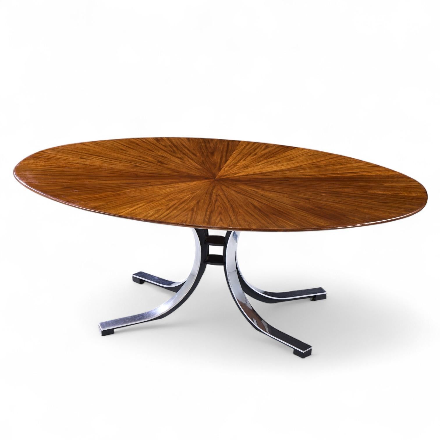 Osvaldo Borsani for Stow & Davis Starburst Walnut and Steel Oval Dining Table siglo XX en venta