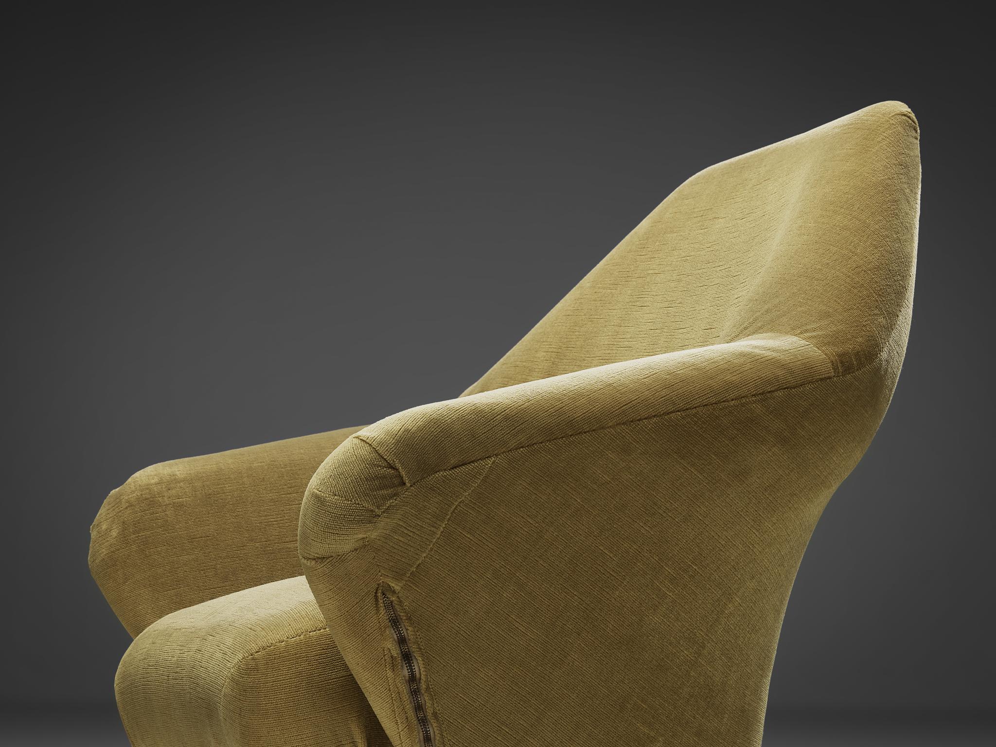 Mid-Century Modern Osvaldo Borsani for Tecno Armchair in Velvet Upholstery For Sale