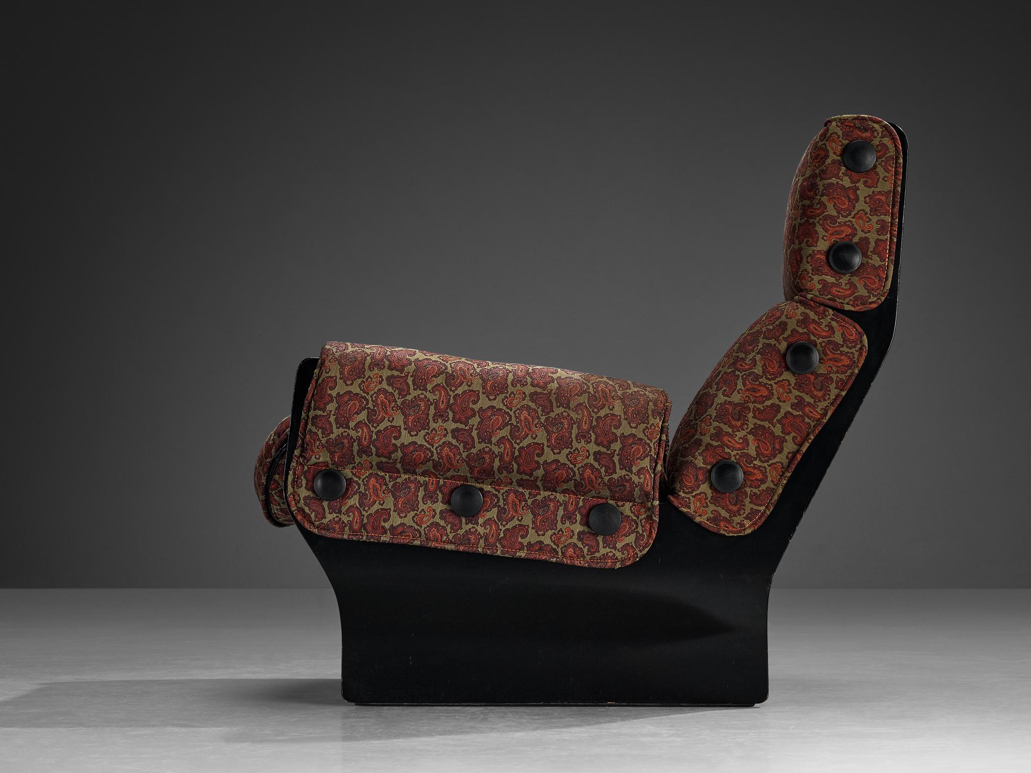 Osvaldo Borsani for Tecno 'Canada' Lounge Chair in Paisley Fabric and Wood For Sale 2