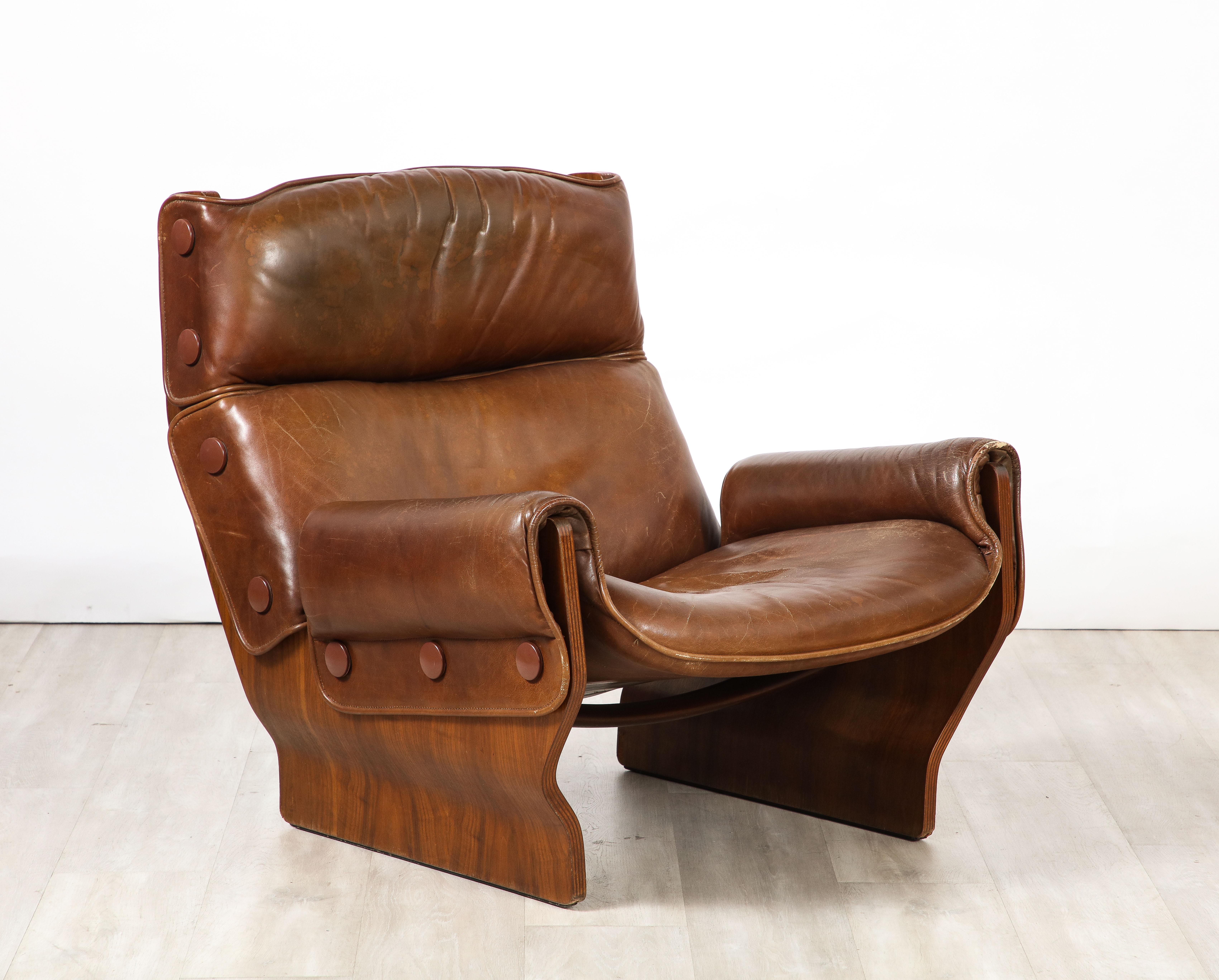 Osvaldo Borsani for Tecno 'Canada P110' Lounge Chair, Italy, circa 1965  1