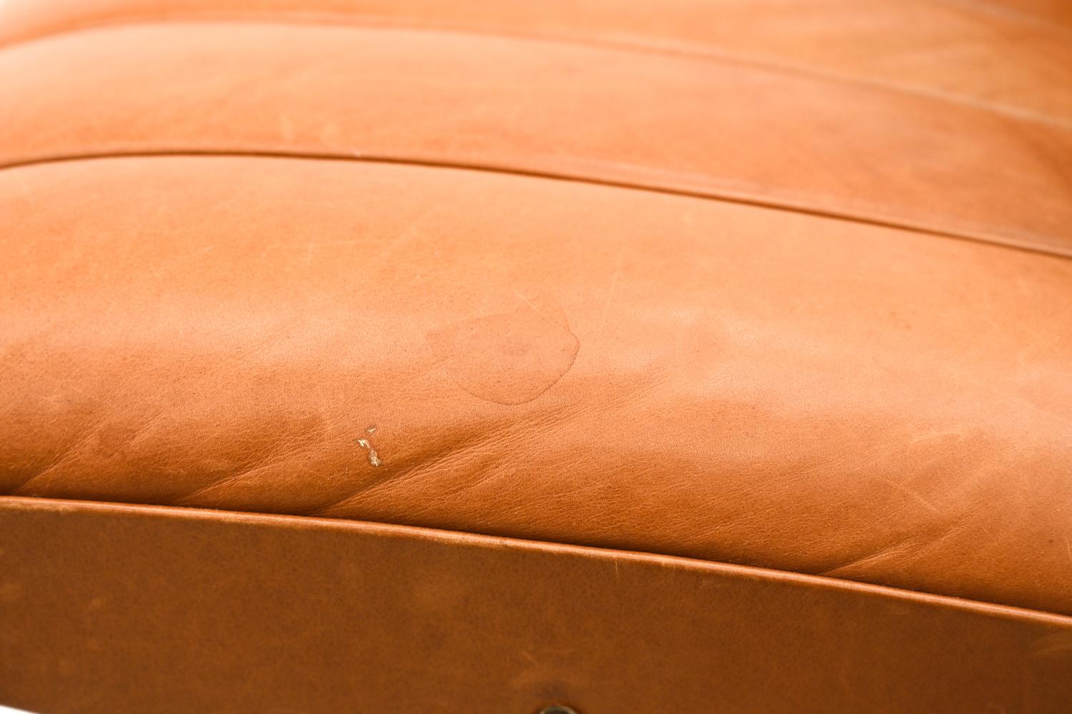 Osvaldo Borsani for Tecno D70 Reclining Sofa For Sale 4