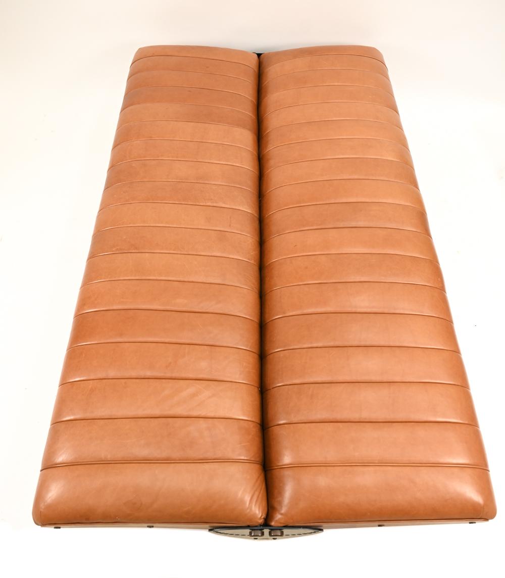 Osvaldo Borsani for Tecno D70 Reclining Sofa For Sale 7