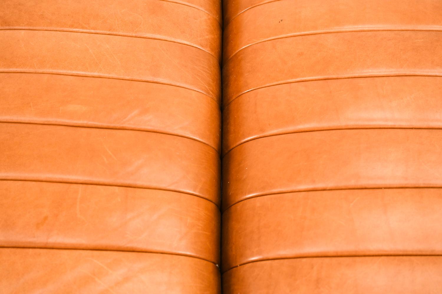 Osvaldo Borsani for Tecno D70 Reclining Sofa For Sale 8