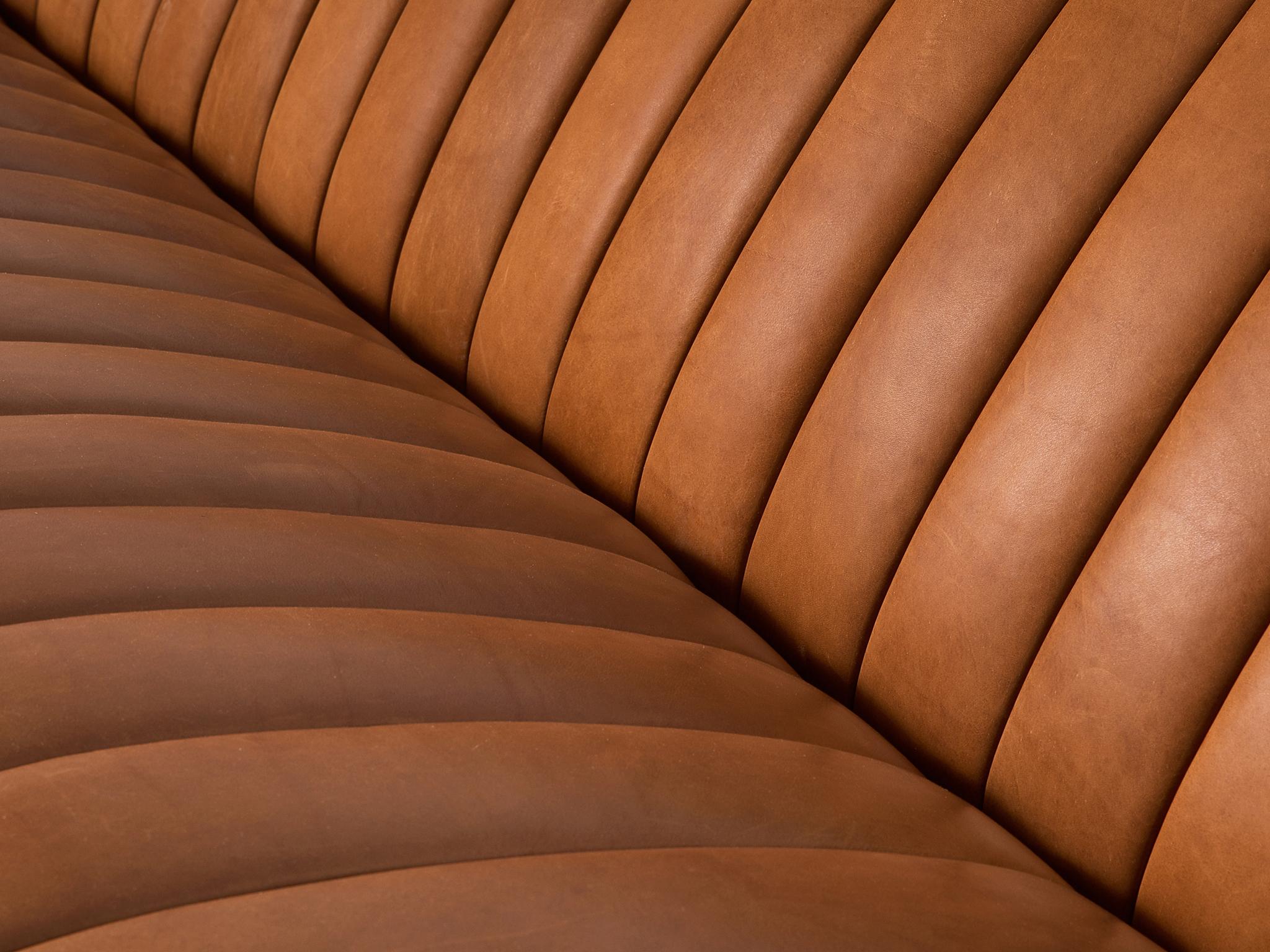 Italian Osvaldo Borsani for Tecno 'D70' Sofa in Cognac Brown Leather  For Sale