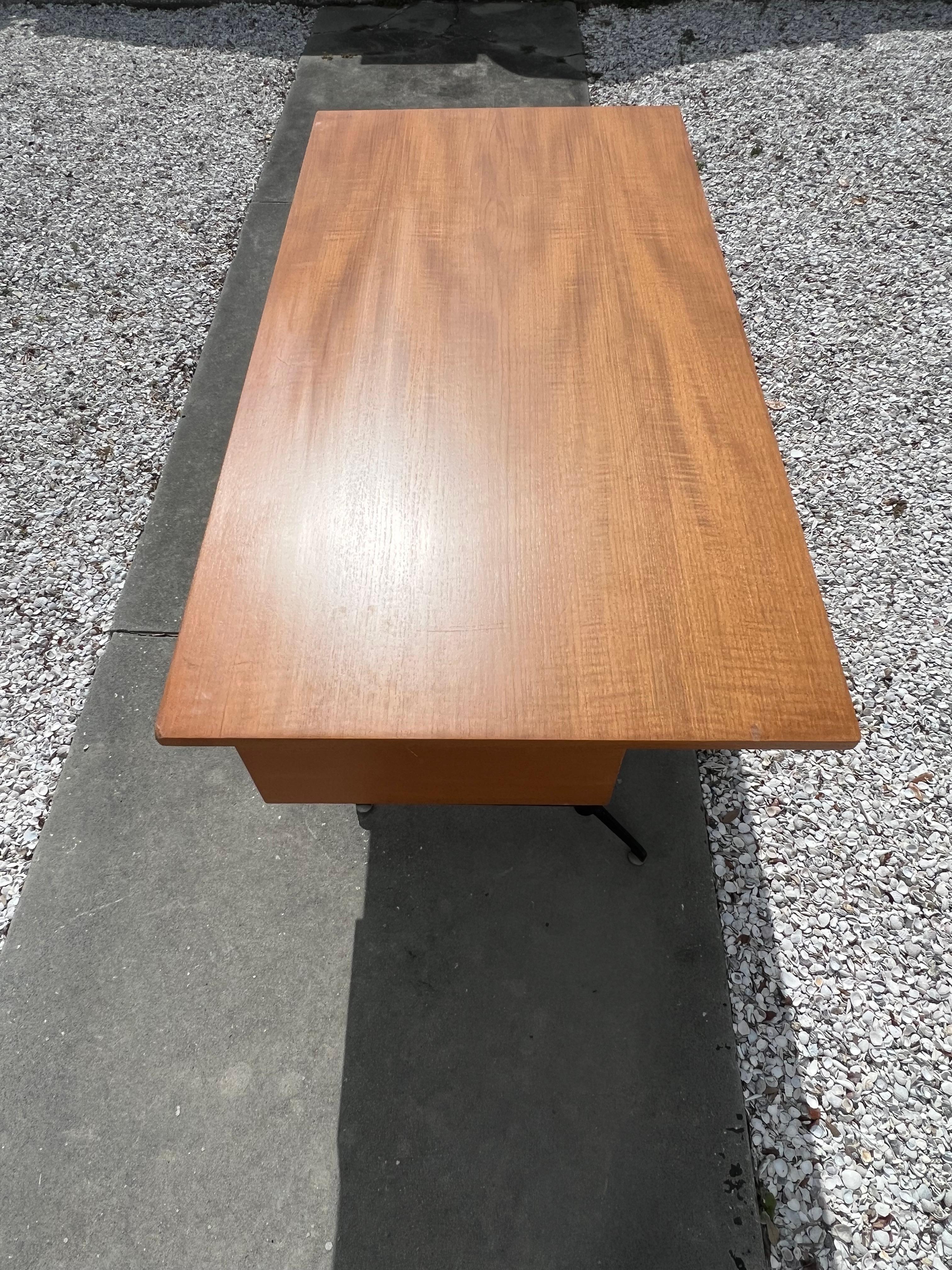 Osvaldo Borsani for Tecno Desk, circa 1950s For Sale 8