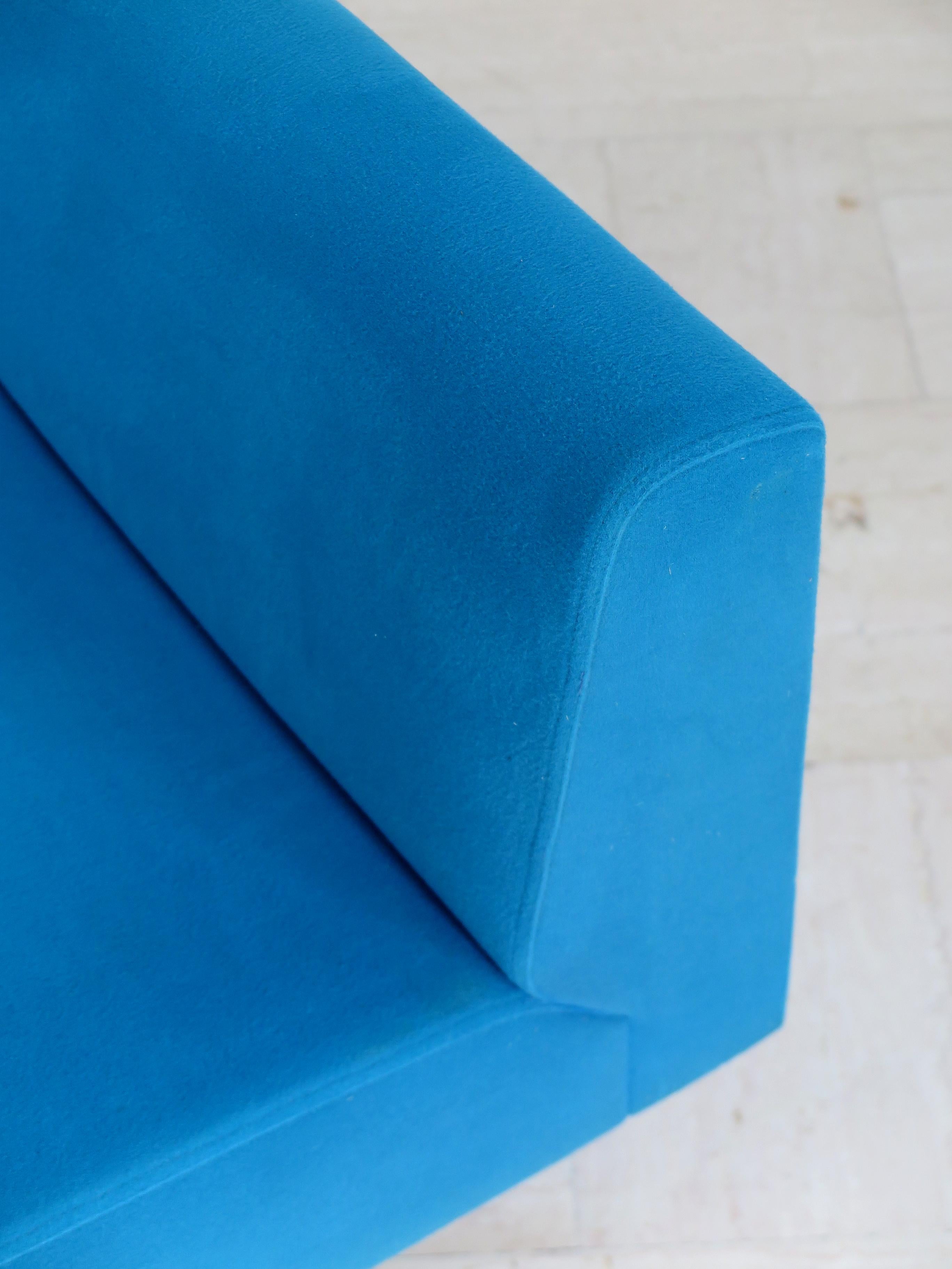 Métal Osvaldo Borsani pour Tecno Italian Blue Sofa des années 1970 en vente