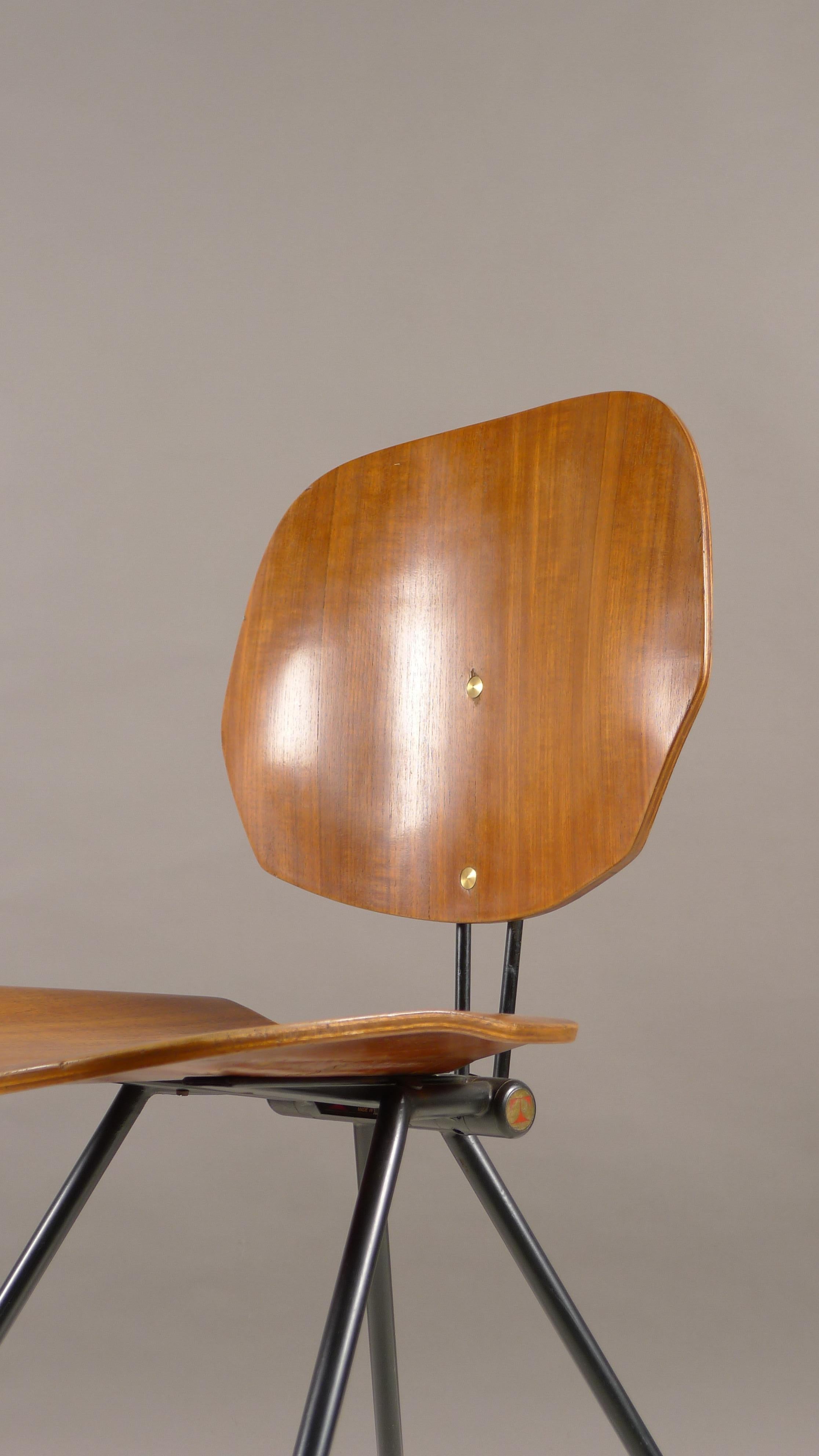 Mid-20th Century Osvaldo Borsani for Tecno, Italy, S88 Folding Chair, Labelled by Maker, 1950