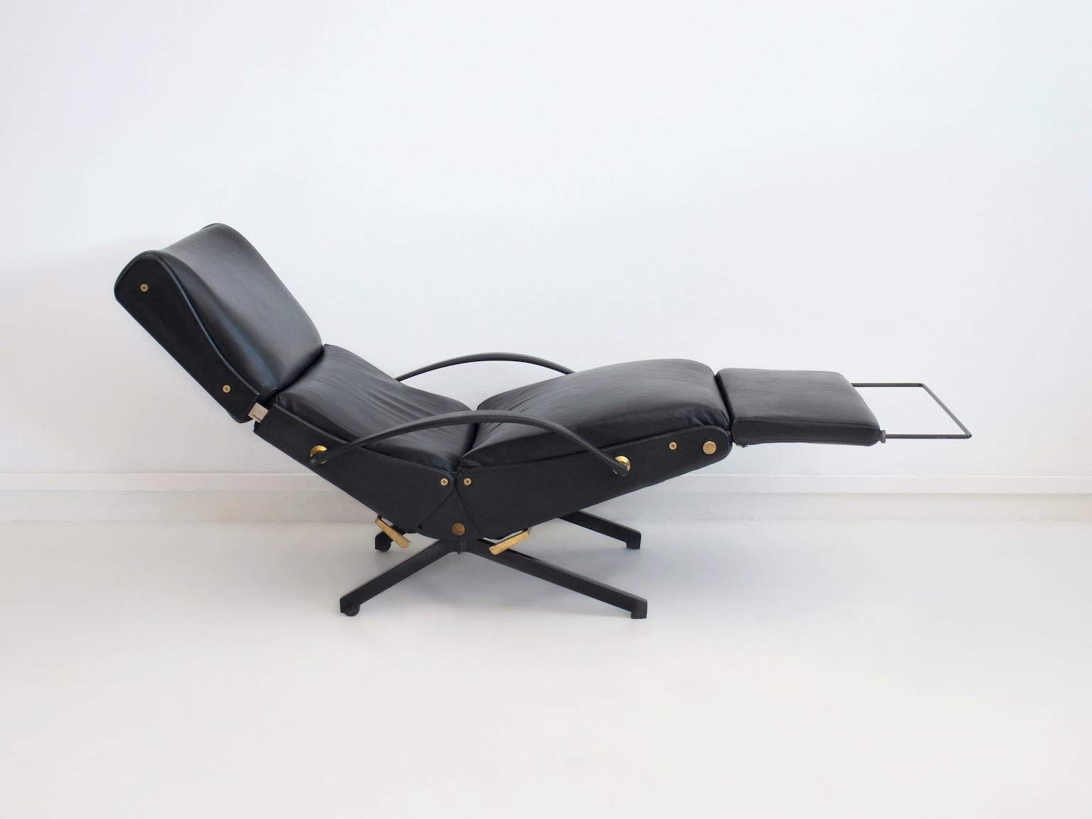 Mid-Century Modern Osvaldo Borsani for Tecno Lounge Chair P40